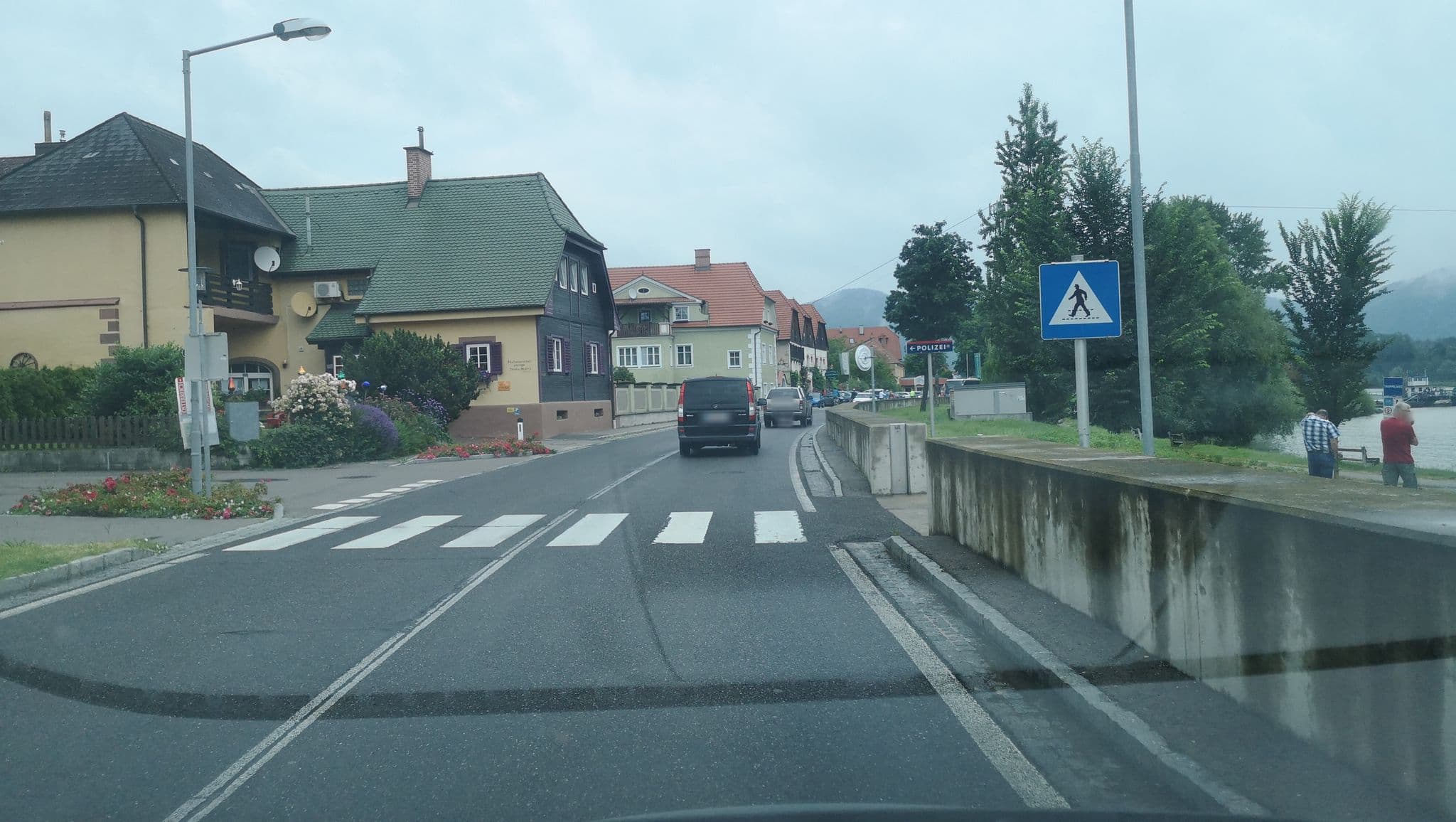 Street view near Donauhof Hotel Garni, Spitz — © schu_r (CC BY-SA · Mapillary)