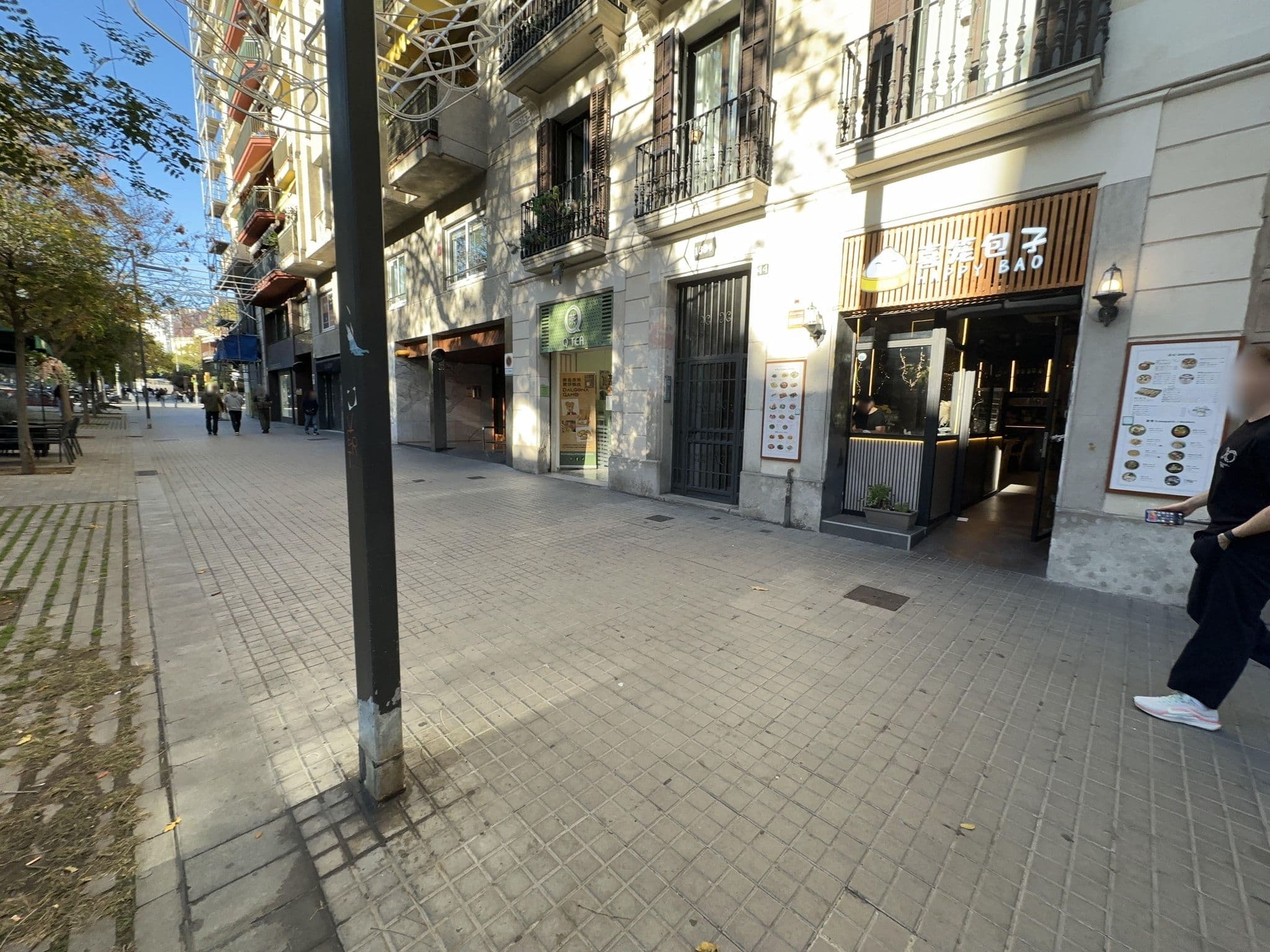 Street view near AB Apartamentos Barçelona, Fort Pienc — © Racso (CC BY-SA · Mapillary)