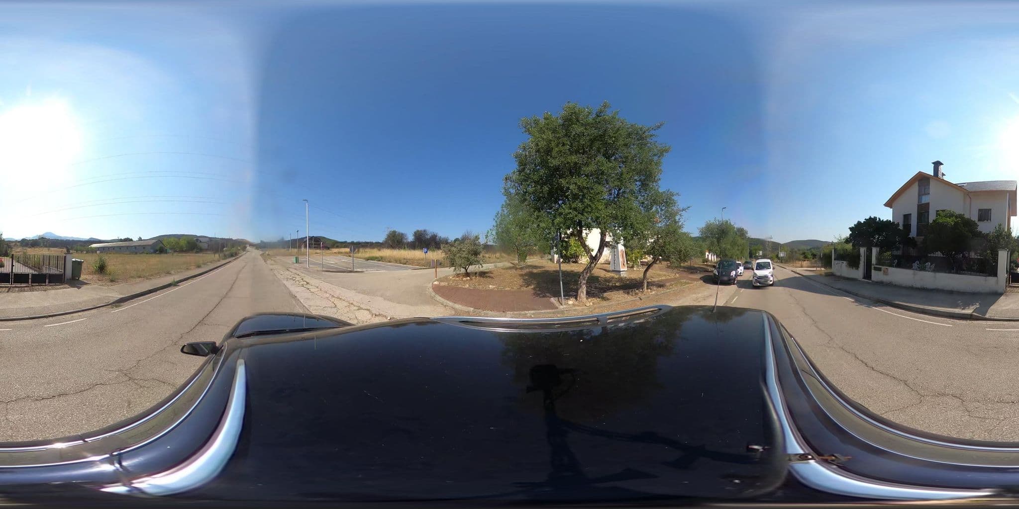 Street view near La Peregrina, Carracedelo — © filohipo (CC BY-SA · Mapillary)
