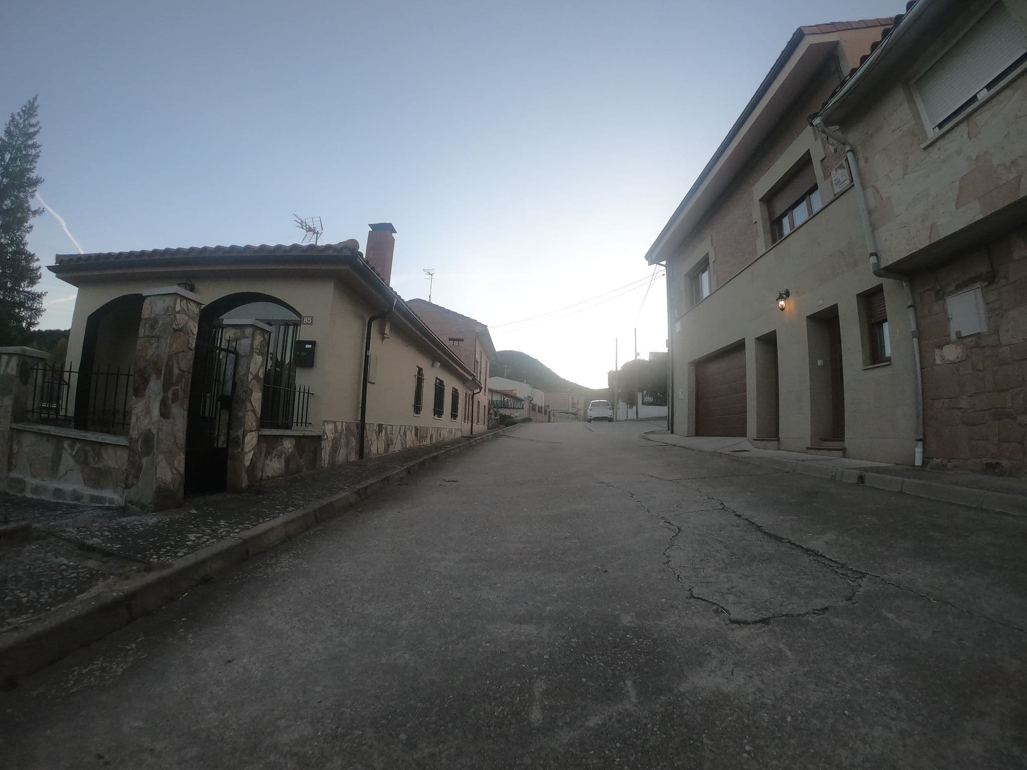 Street view near Casa rural Fuente Azul 2, Salas de los Infantes — © sanchi (CC BY-SA · Mapillary)