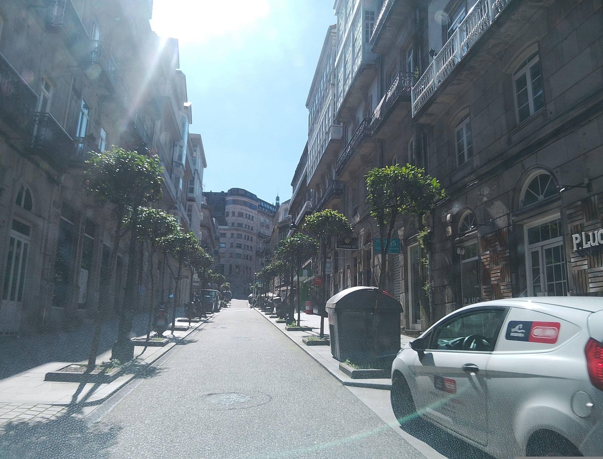 Street view near Hotel Compostela, Vigo — © EAPI (CC BY-SA · Mapillary)