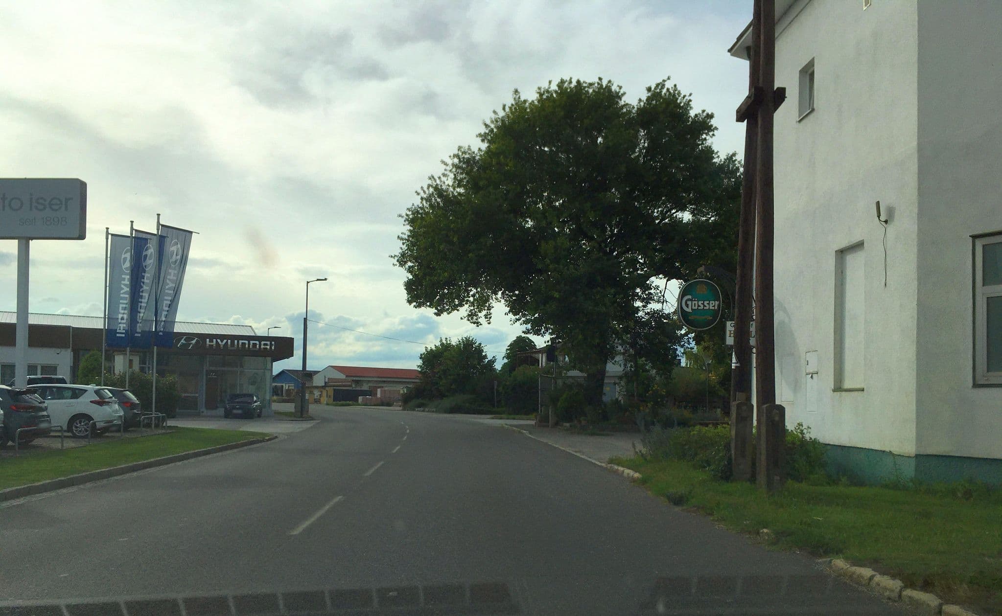 Street view near Pension Hödl, Oberhausen — © istefanos (CC BY-SA · Mapillary)