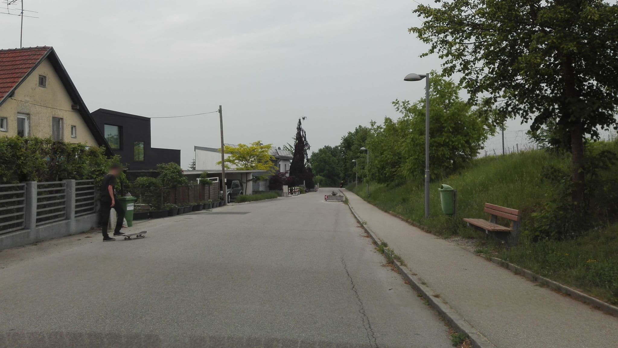 Street view near Mountains & Lakes - Villa Linz, Gaumberg — © suriv (CC BY-SA · Mapillary)