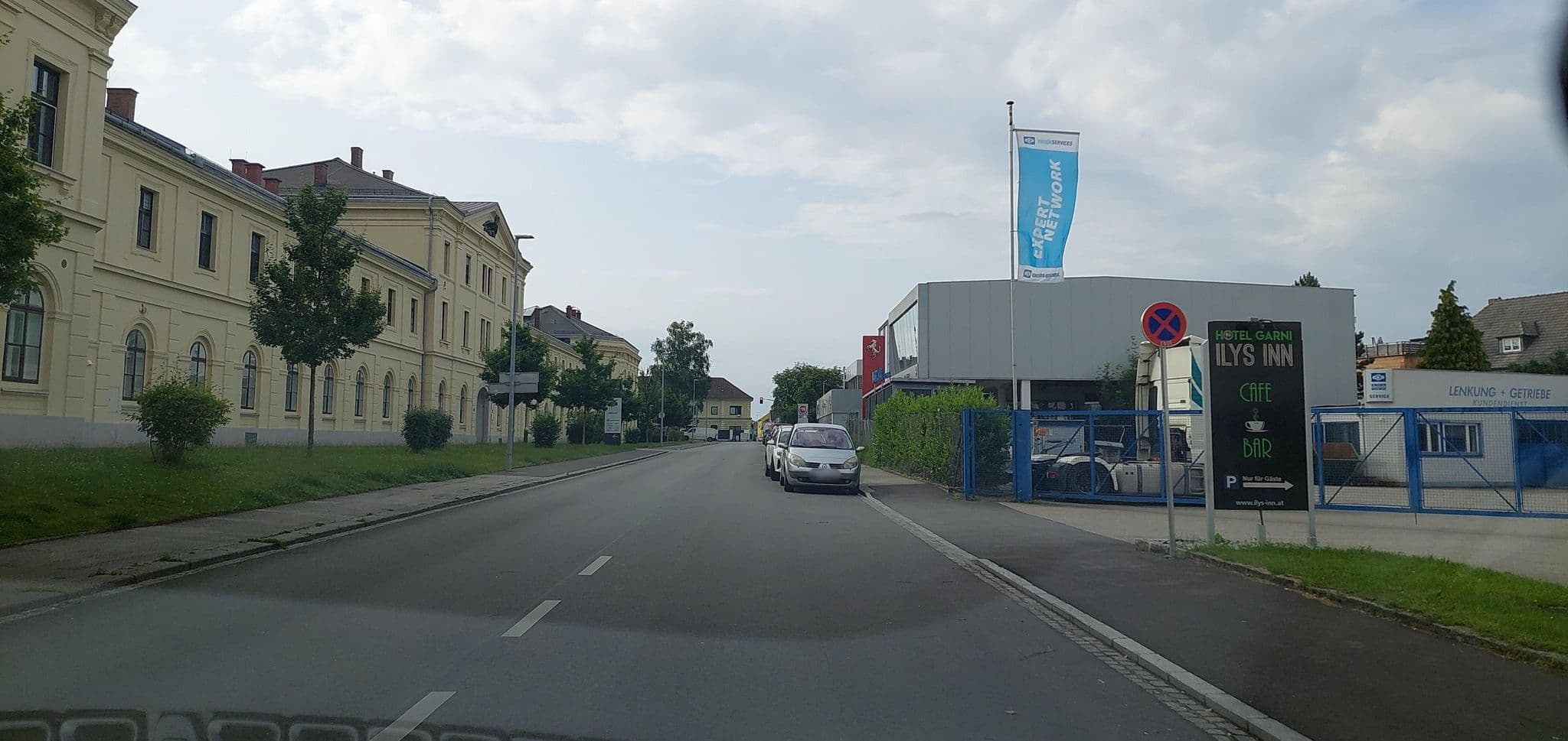 Street view near Ilys Inn, Bernardin — © gzin (CC BY-SA · Mapillary)