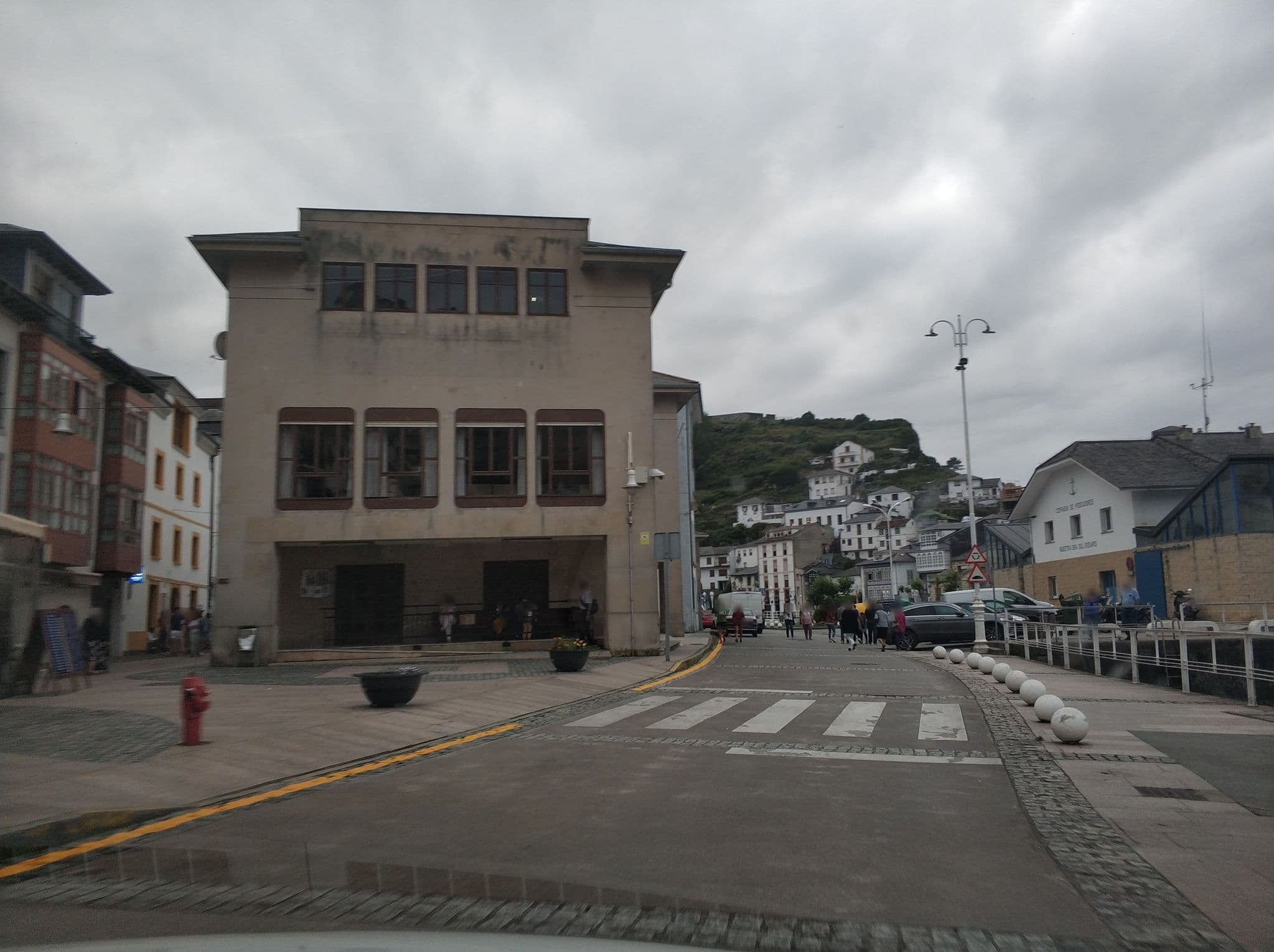 Street view near Báltico, Navia — © sanchi (CC BY-SA · Mapillary)