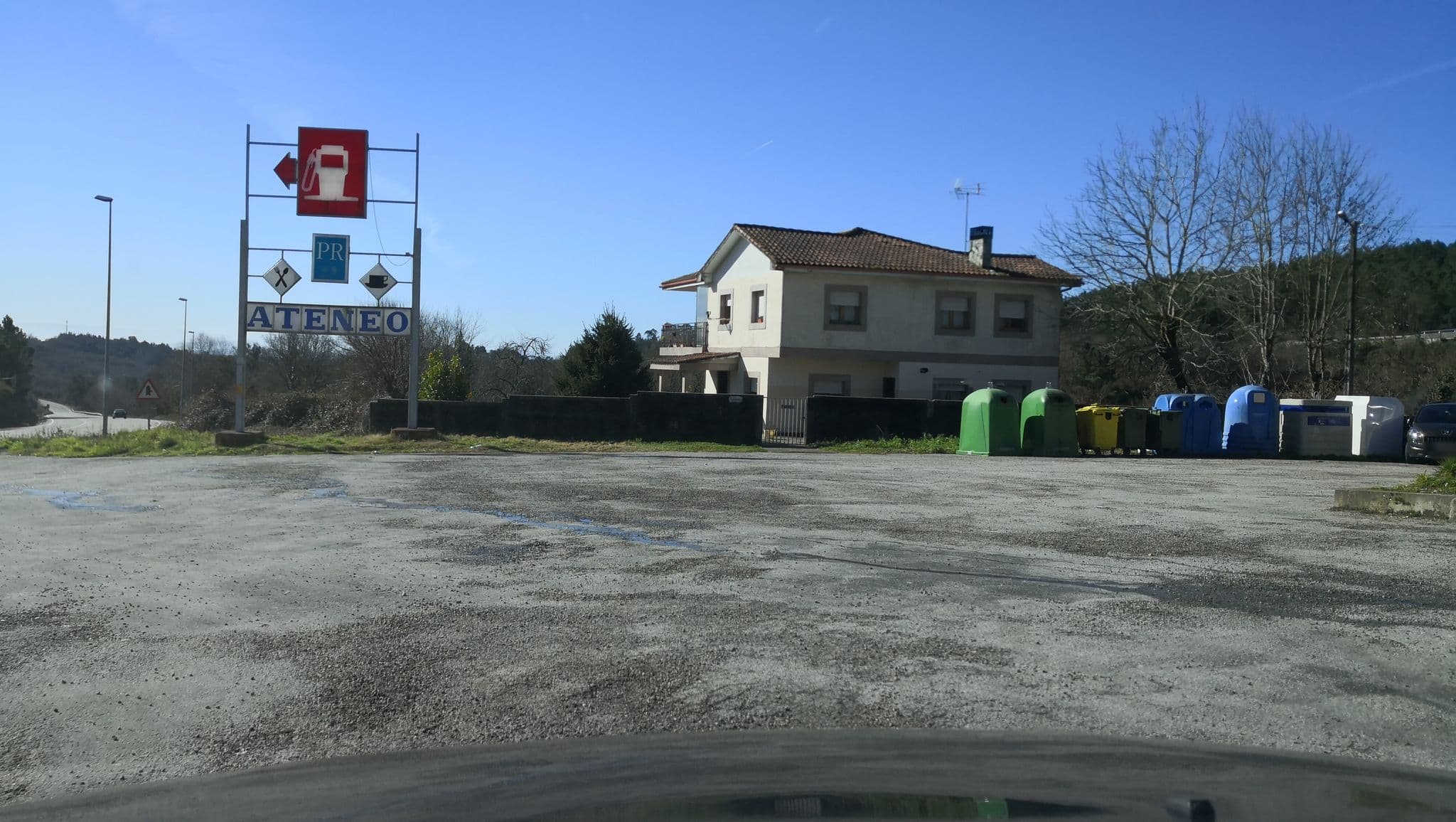 Street view near Hostal Restaurante Ateneo, Cea — © sanjorgepinho (CC BY-SA · Mapillary)