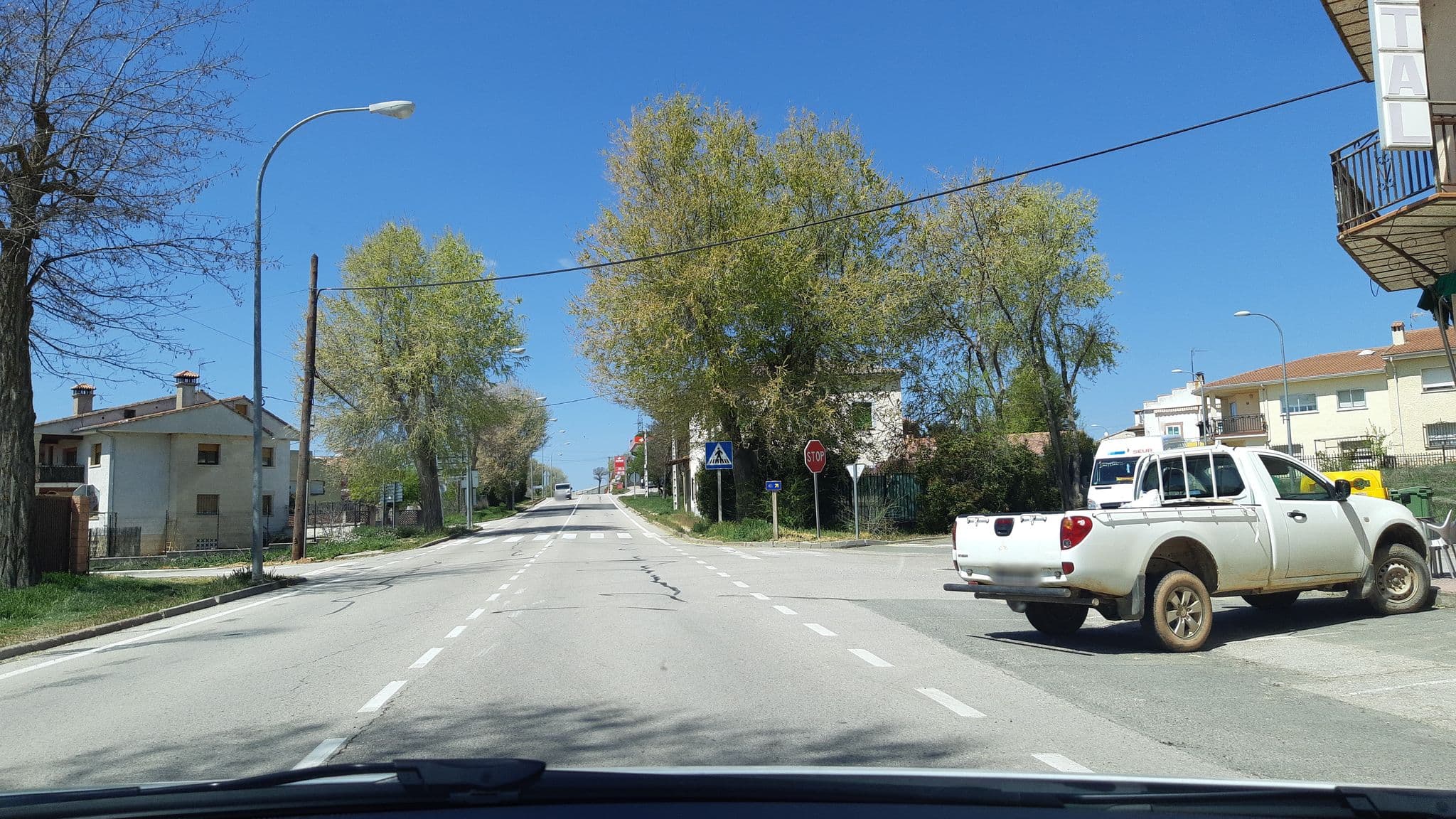 Street view near Hostal San Roque, Cifuentes — © pequetransistor (CC BY-SA · Mapillary)