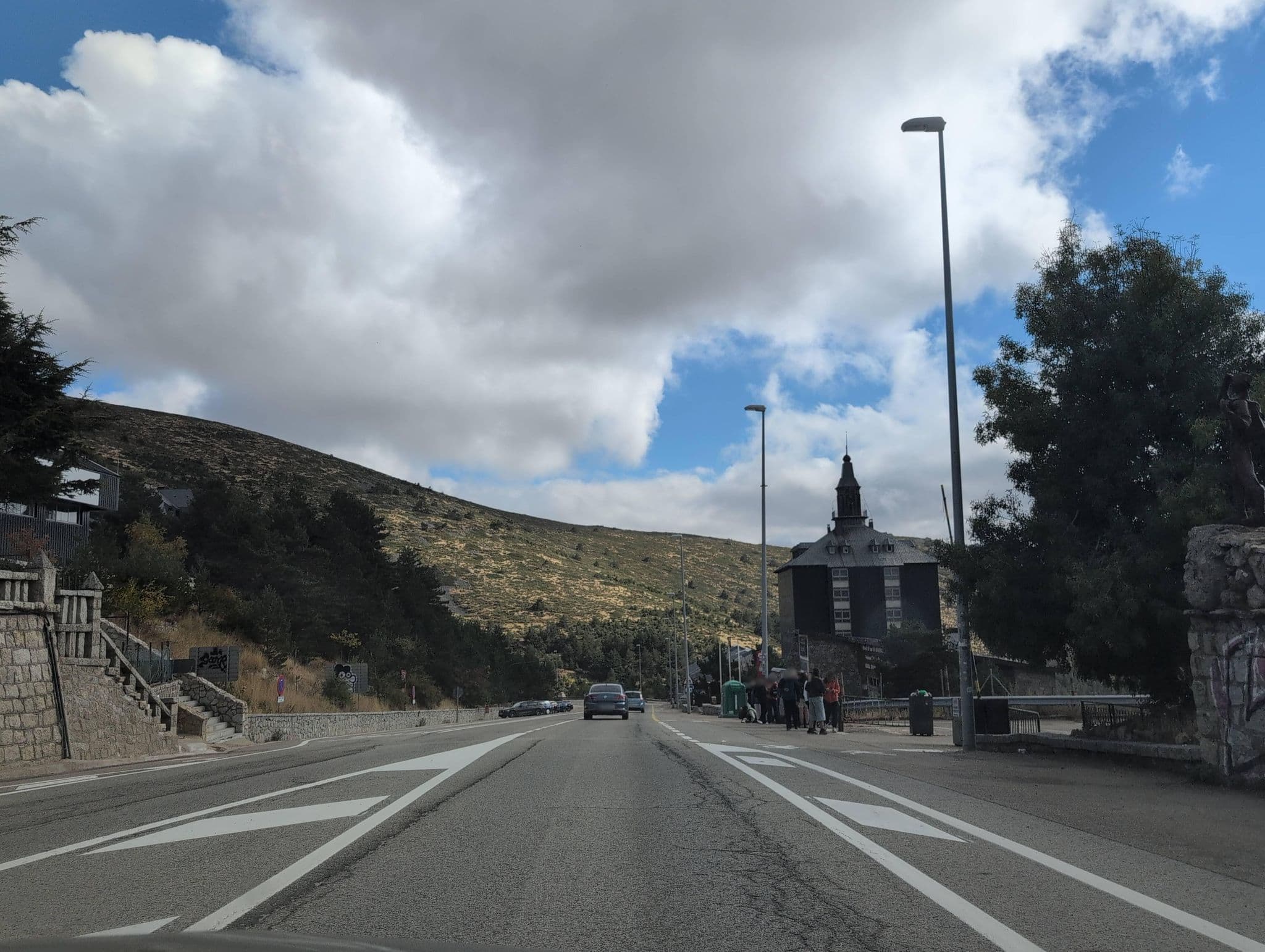 Street view near Pasadoiro, Navacerrada — © Albergarri788 (CC BY-SA · Mapillary)