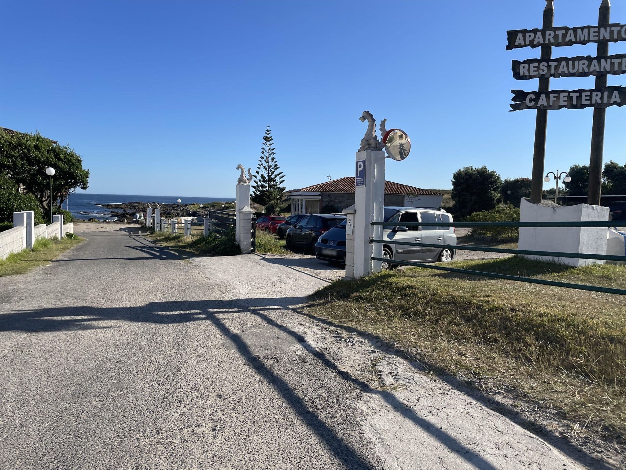 Street view near Apartamentos Ancoradoiro, Muros — © seraq (CC BY-SA · Mapillary)