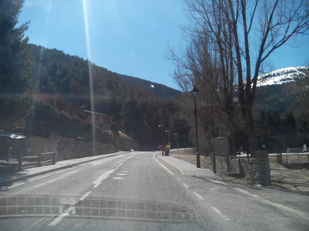 Street view near Alberg Mare de Deu de les Neus, Puigcerdà — © janes (CC BY-SA · Mapillary)
