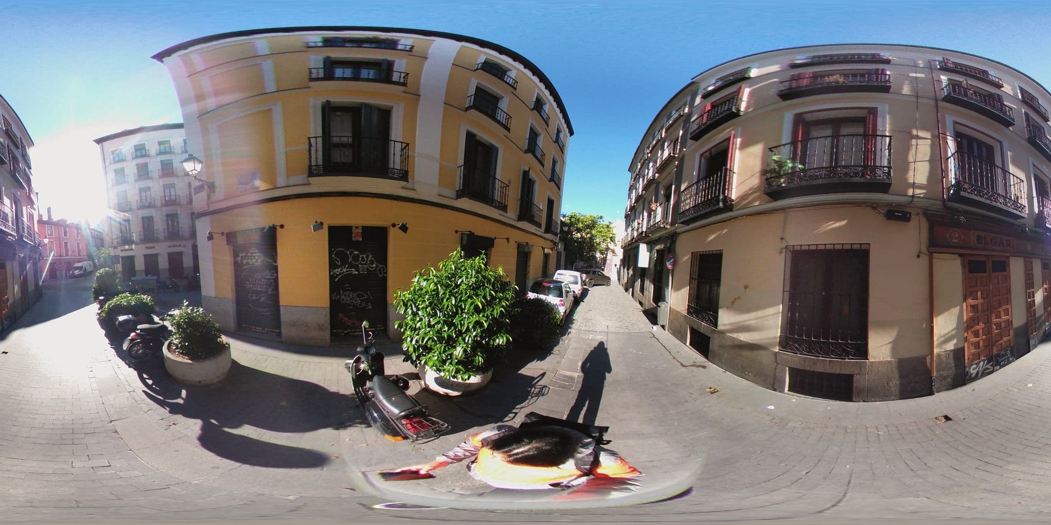 Street view near La Posada del Dragón, La Latina — © ccossio (CC BY-SA · Mapillary)