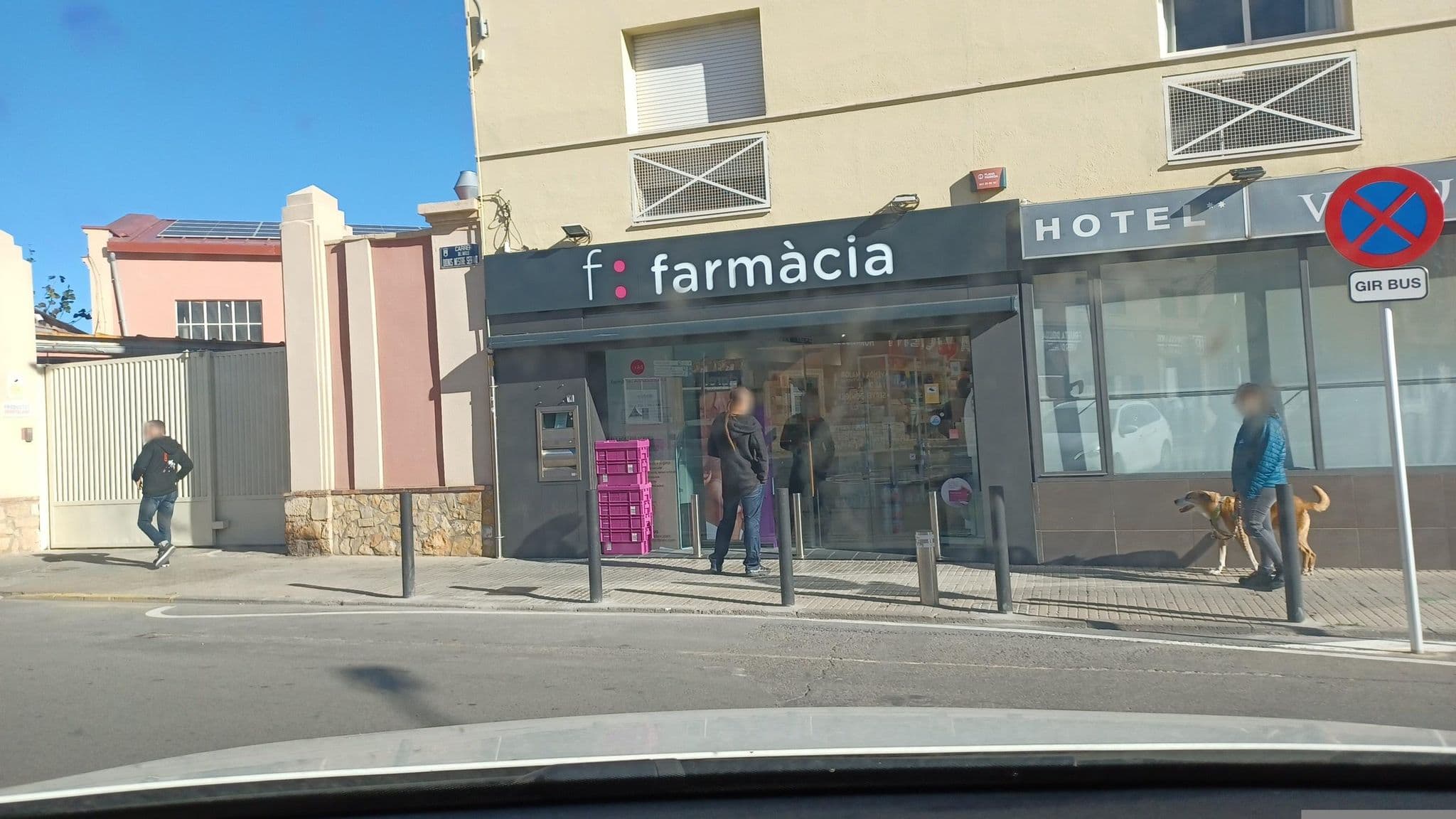 Street view near Hotel Viaurèlia, Montblanc — © normanm (CC BY-SA · Mapillary)