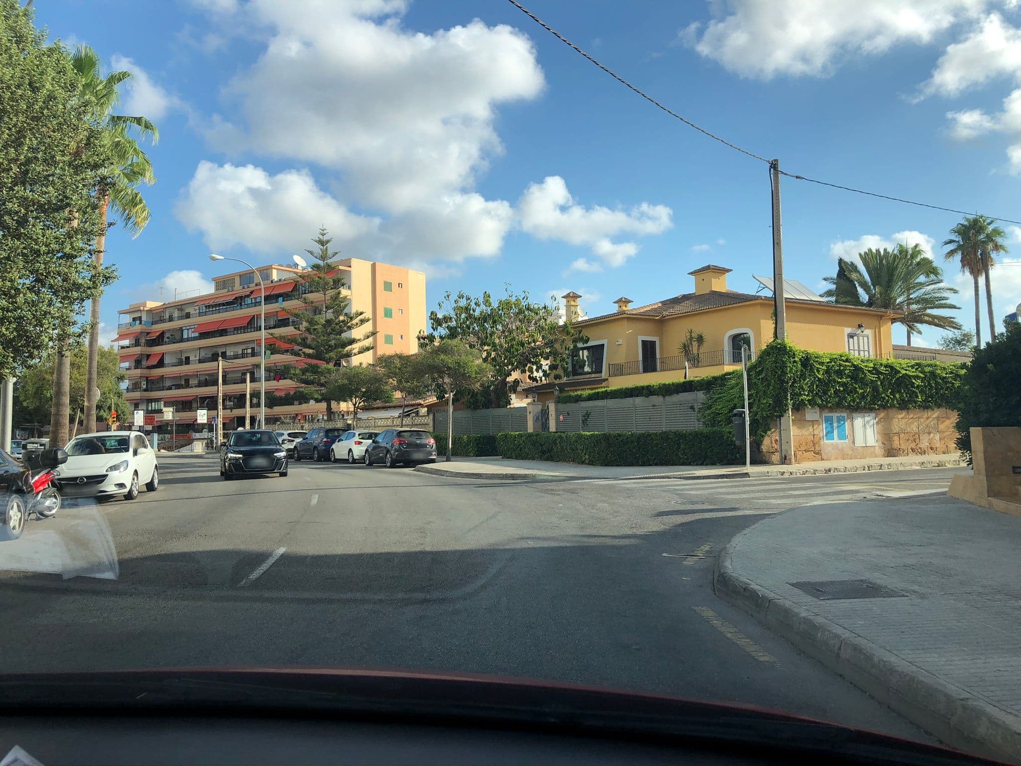 Street view near Metropolitan Playa, s'Arenal
