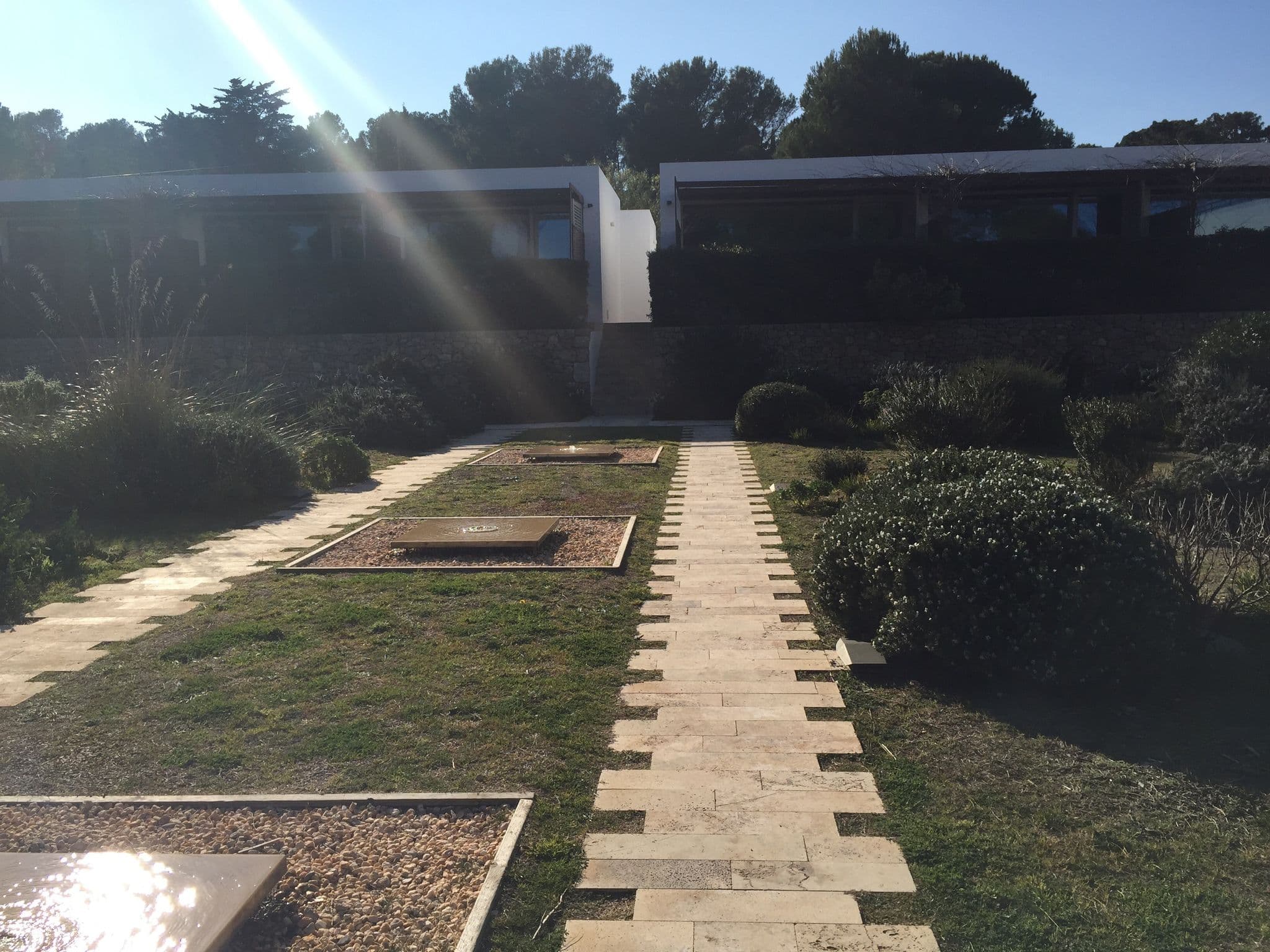 Street view near Hostal Spa Empúries, l'Escala — © jesolem (CC BY-SA · Mapillary)