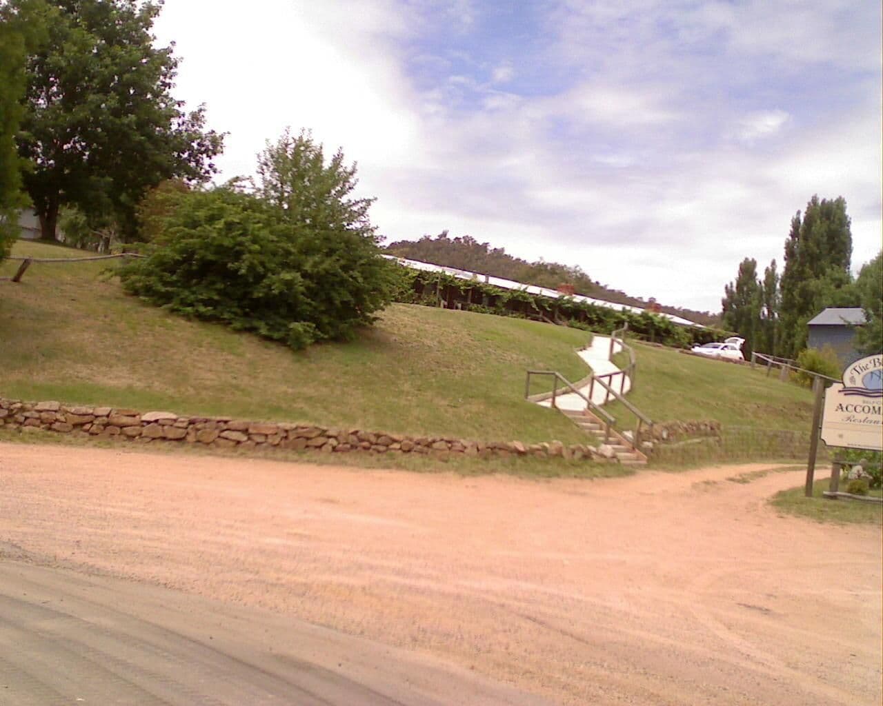 Street view near The Blue Duck Inn, Dinner Plain — © bob3bob3 (CC BY-SA · Mapillary)