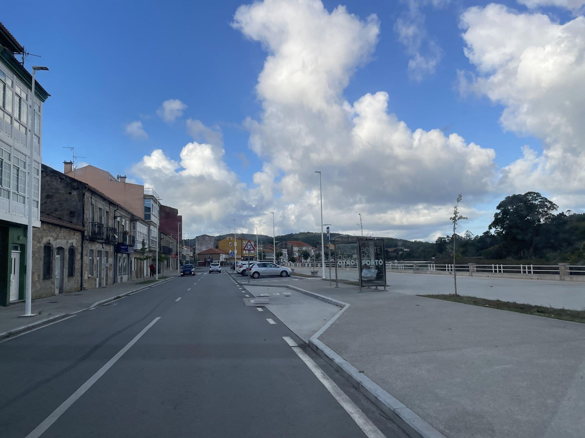 Street view near Lembranza Guest House, Camariñas — © seraq (CC BY-SA · Mapillary)