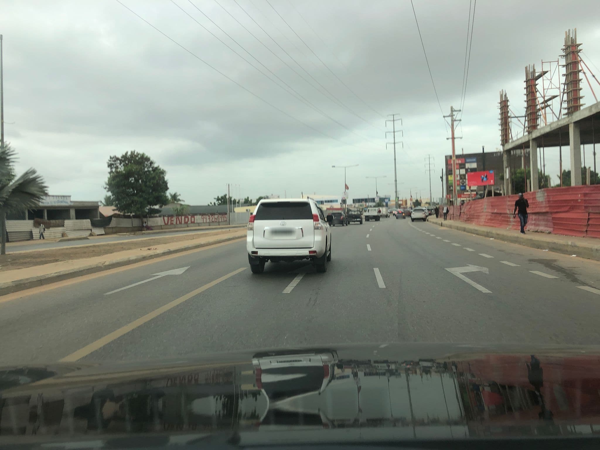 Street view near Hotel Patriota, Lda, Benfica — © via (CC BY-SA · Mapillary)