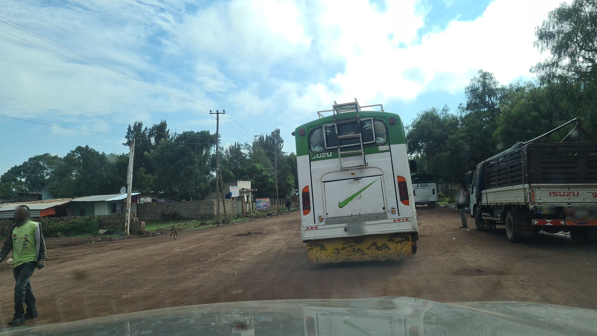 Street view near Almaz Hotel / አልማዝ ሆቴል, Huruta — © workuhaile (CC BY-SA · Mapillary)