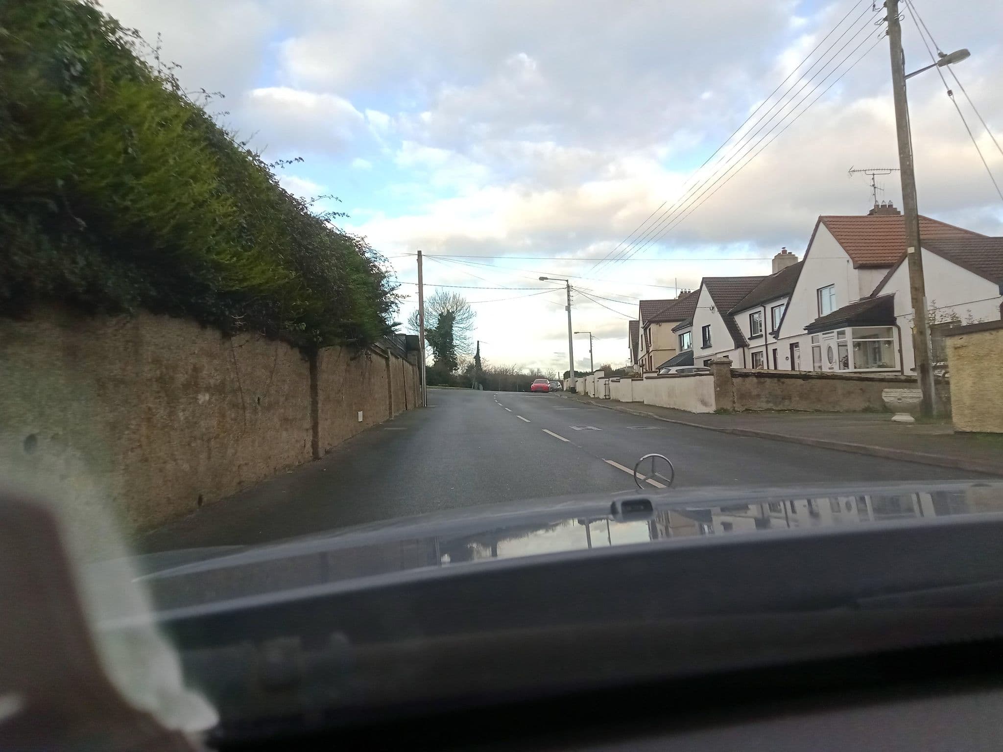 Street view near Brandondale Guest House, Graiguenamanagh — © annekaro (CC BY-SA · Mapillary)