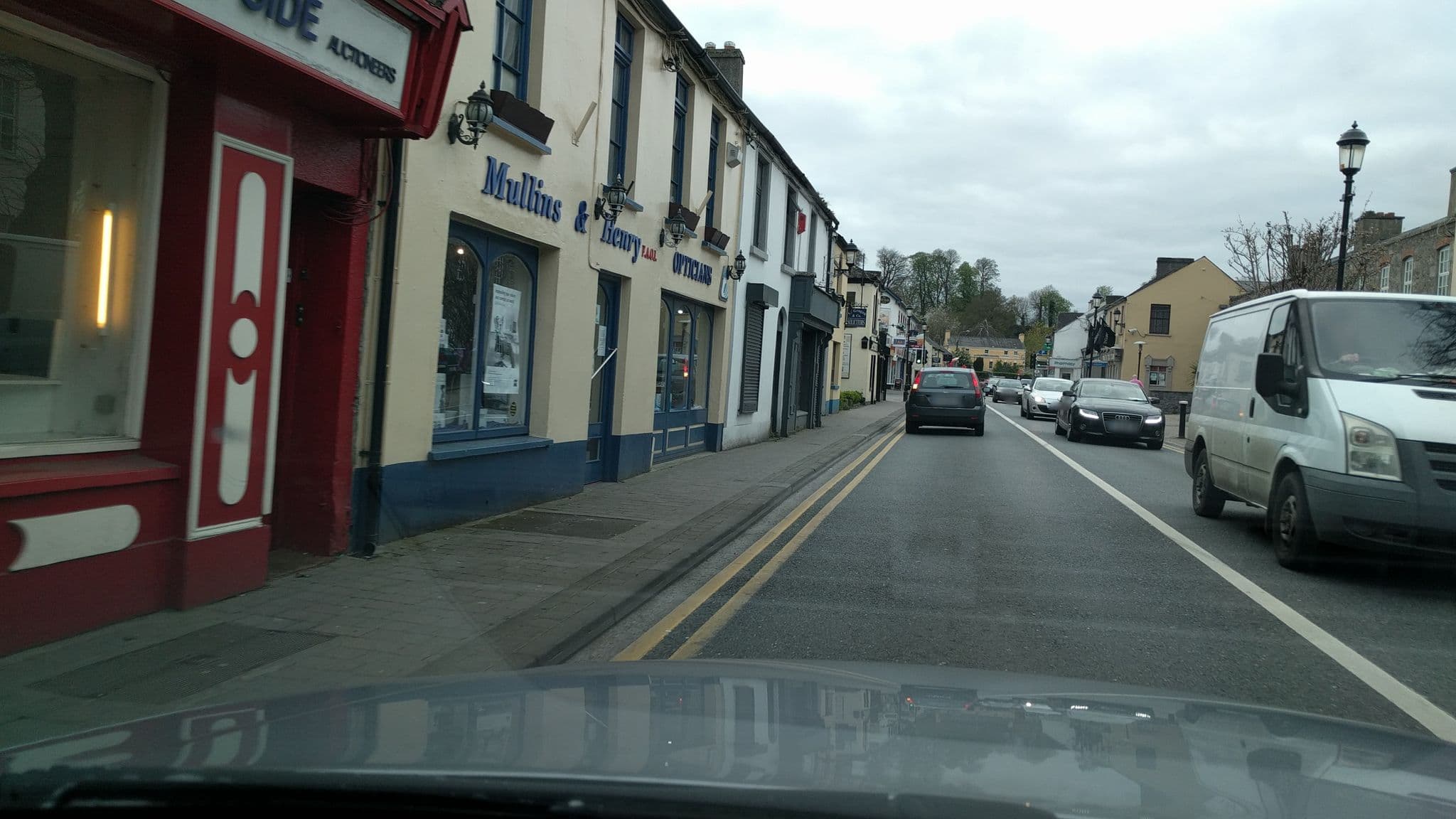 Street view near The Courtyard Hotel, Leixlip — © imapthestigmatised (CC BY-SA · Mapillary)