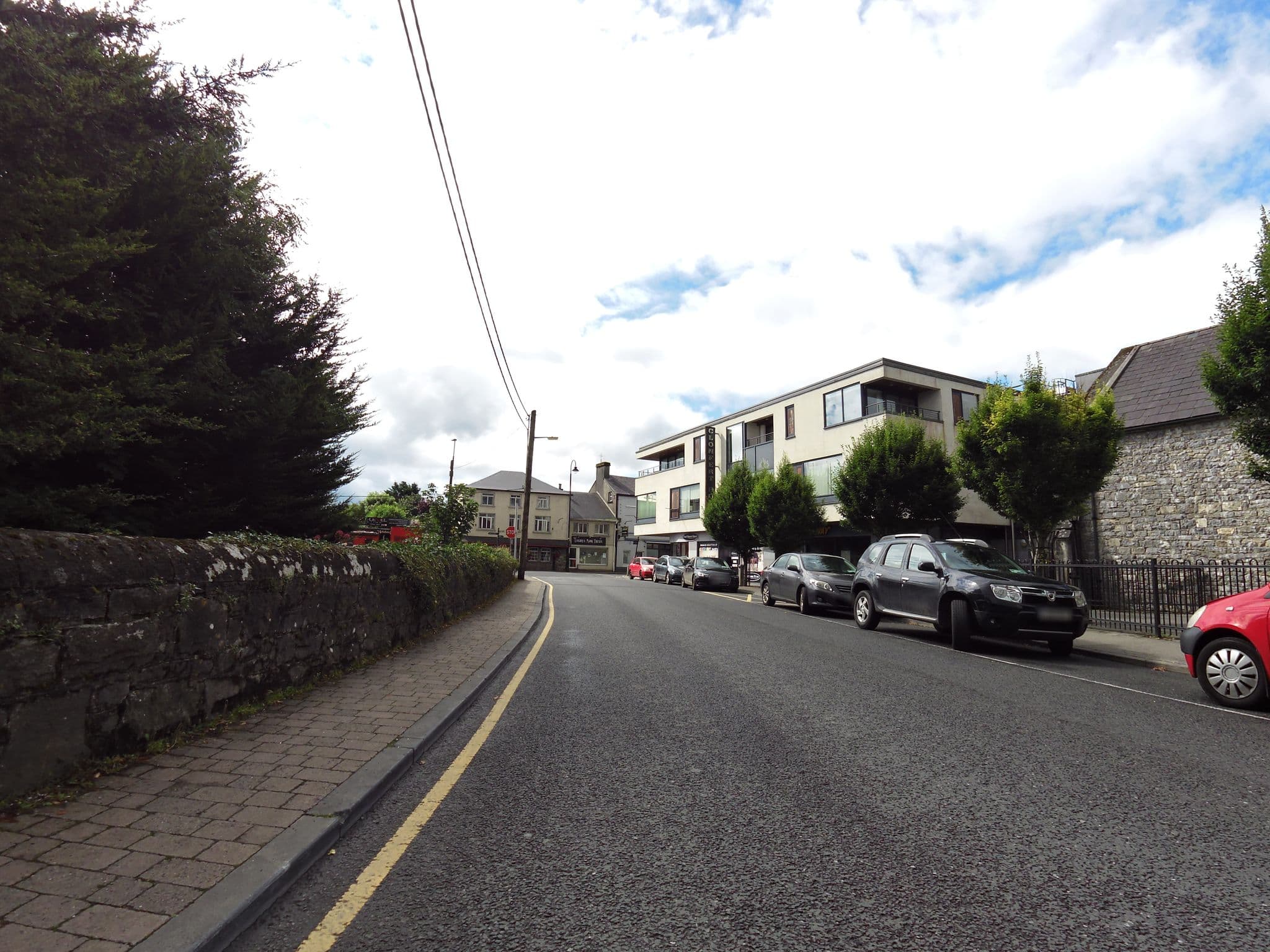 Street view near Brodericks, Loughrea — © dacor (CC BY-SA · Mapillary)