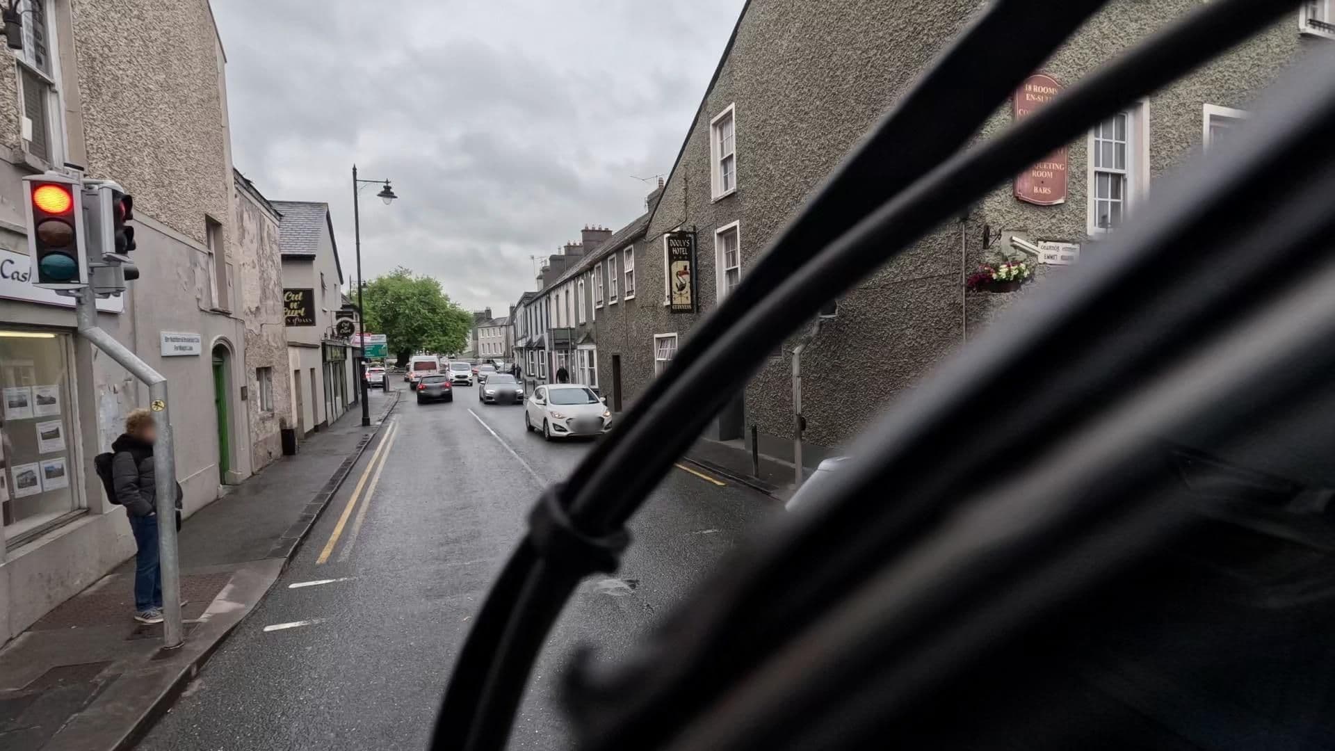 Street view near Dooly's Hotel, Birr — © bct (CC BY-SA · Mapillary)
