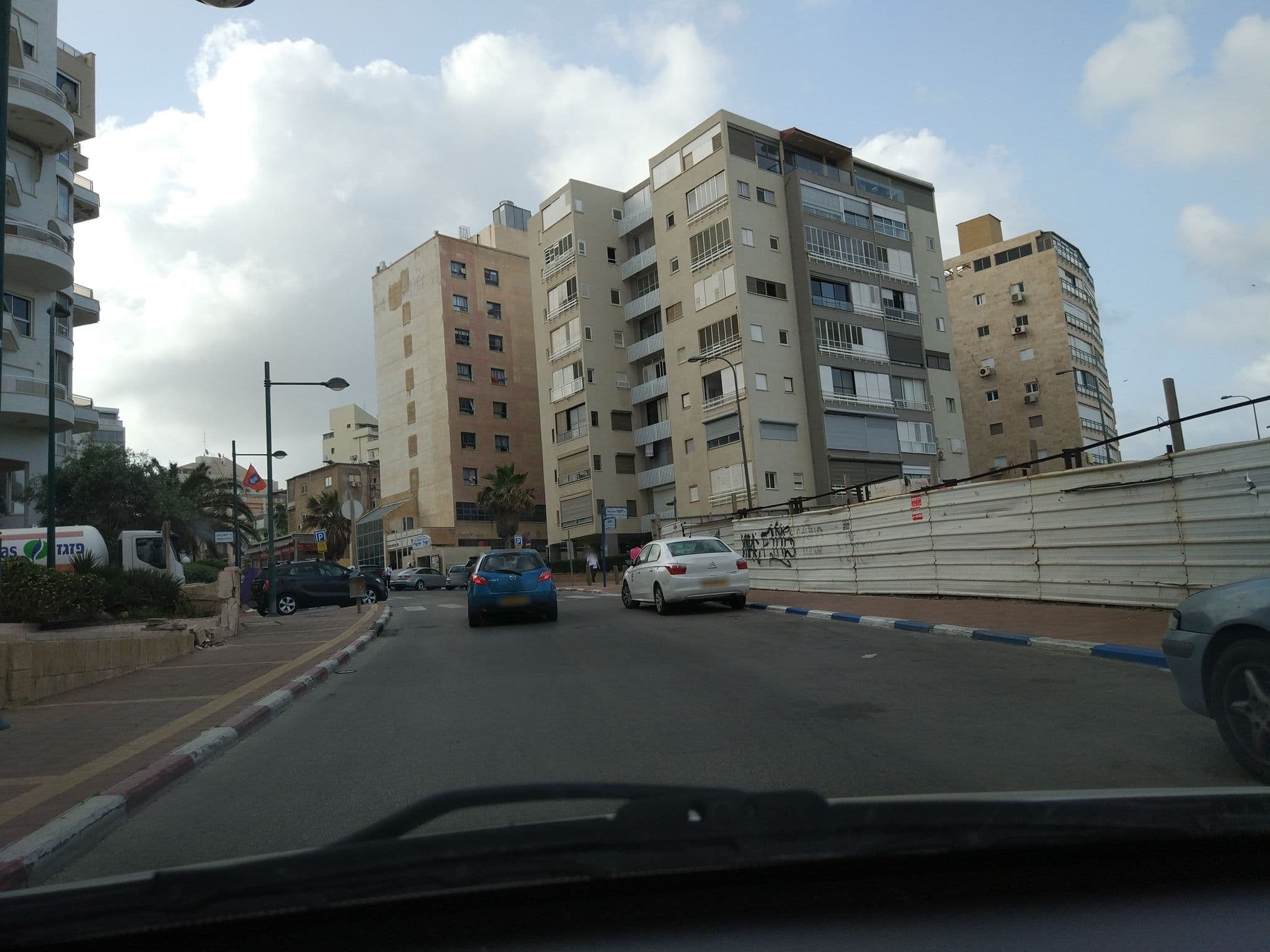 Street view near Palace, Netanya — © hind (CC BY-SA · Mapillary)