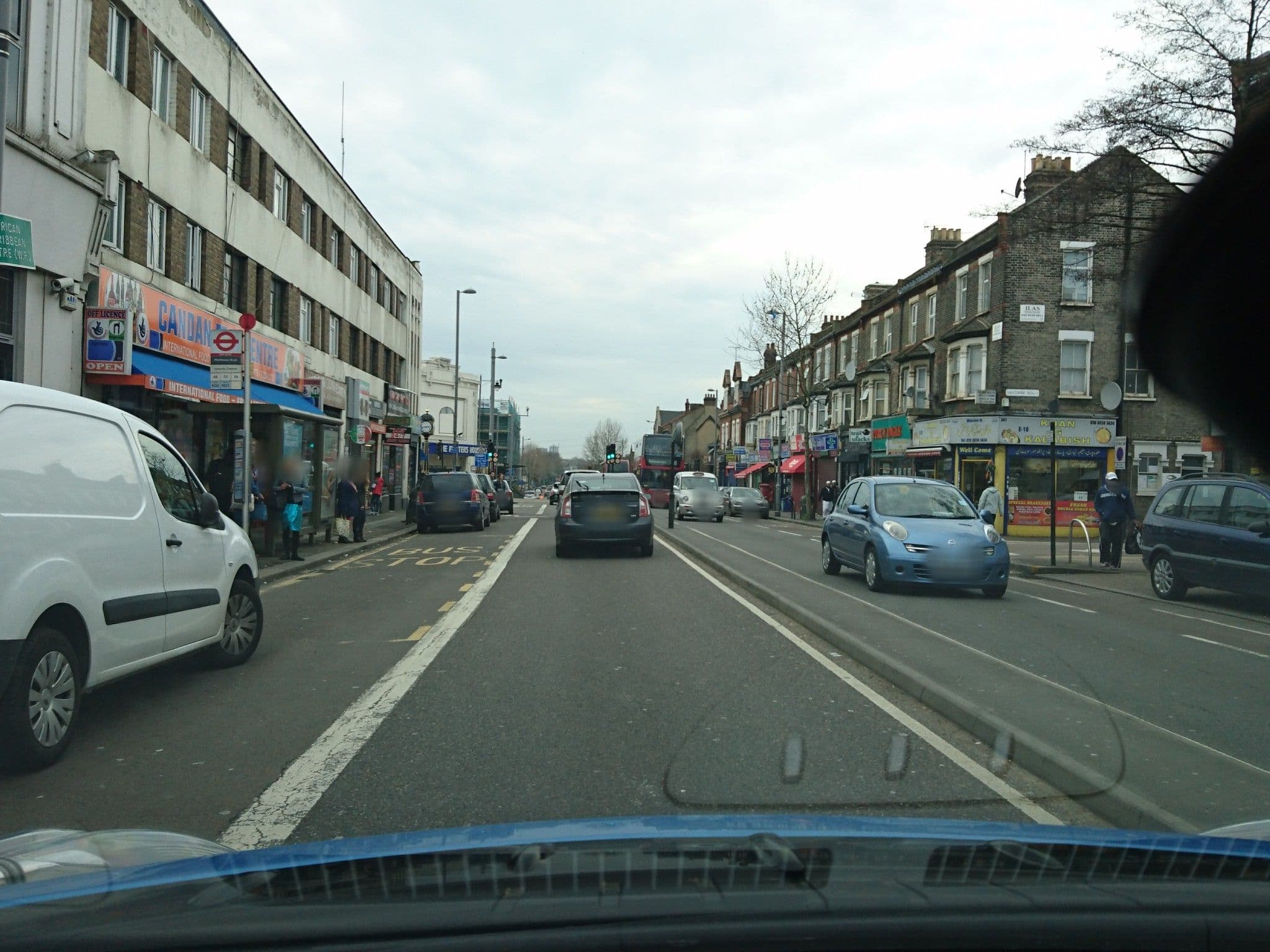 Street view near Lea Bridge East, Leyton — © zymurgic (CC BY-SA · Mapillary)
