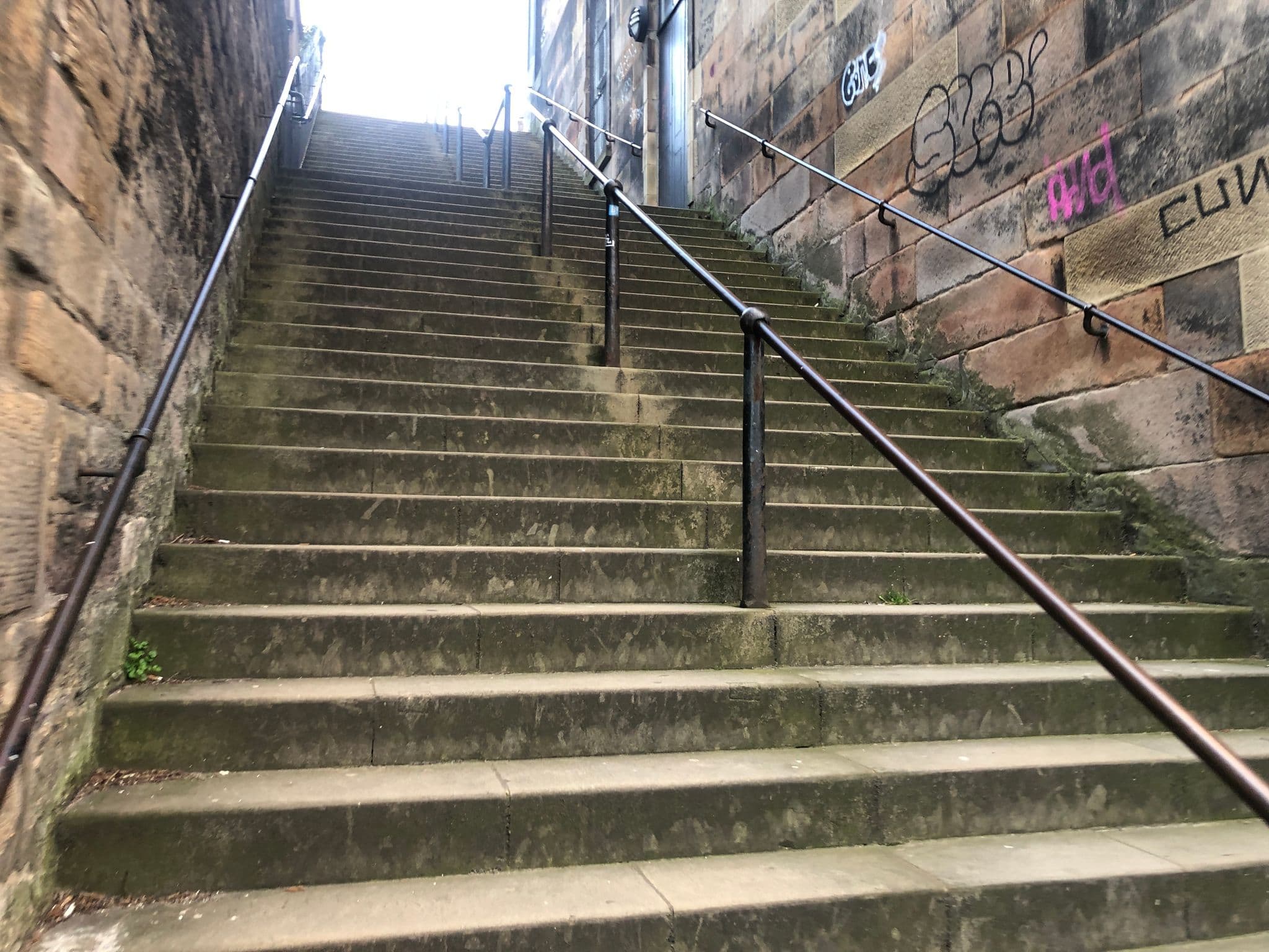 Street view near Castle Rock Hostel, Edinburgh