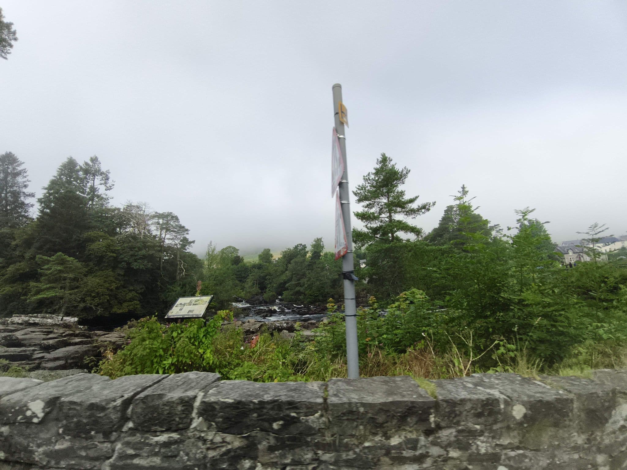 Street view near Falls of Dochart Inn, Comrie — © hobgoblin (CC BY-SA · Mapillary)