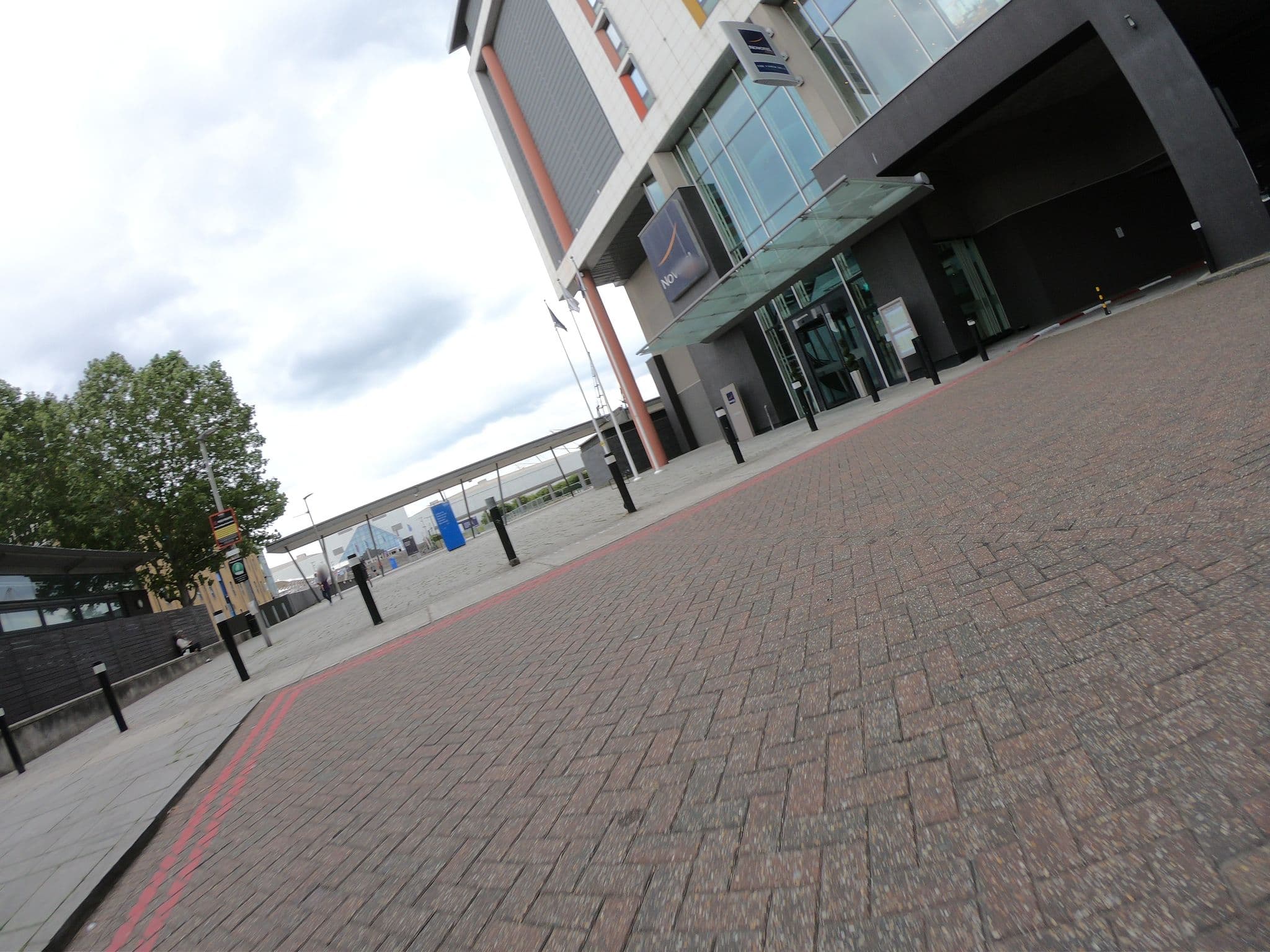 Street view near Novotel London ExCeL, Canning Town — © wasd42 (CC BY-SA · Mapillary)