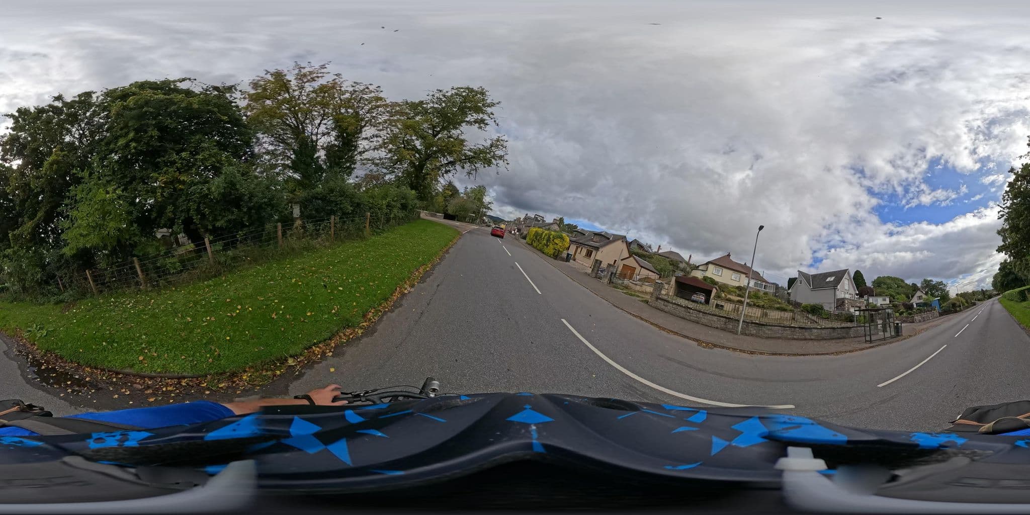 Street view near Kayrene B&B, Bankfoot — © coetserw (CC BY-SA · Mapillary)