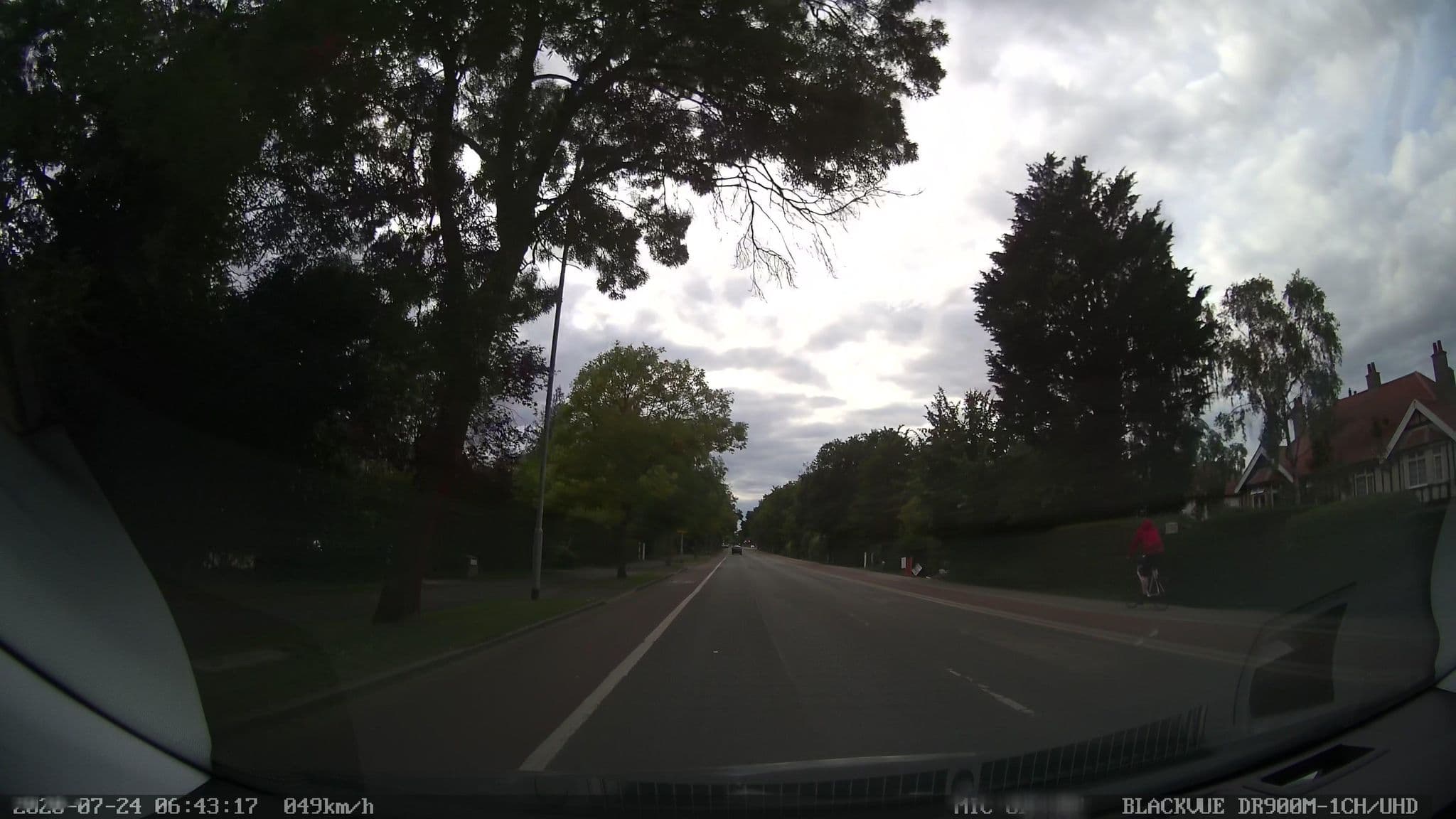 Street view near B&B, Lois Farrow, Cambridge, Girton — © adam2 (CC BY-SA · Mapillary)