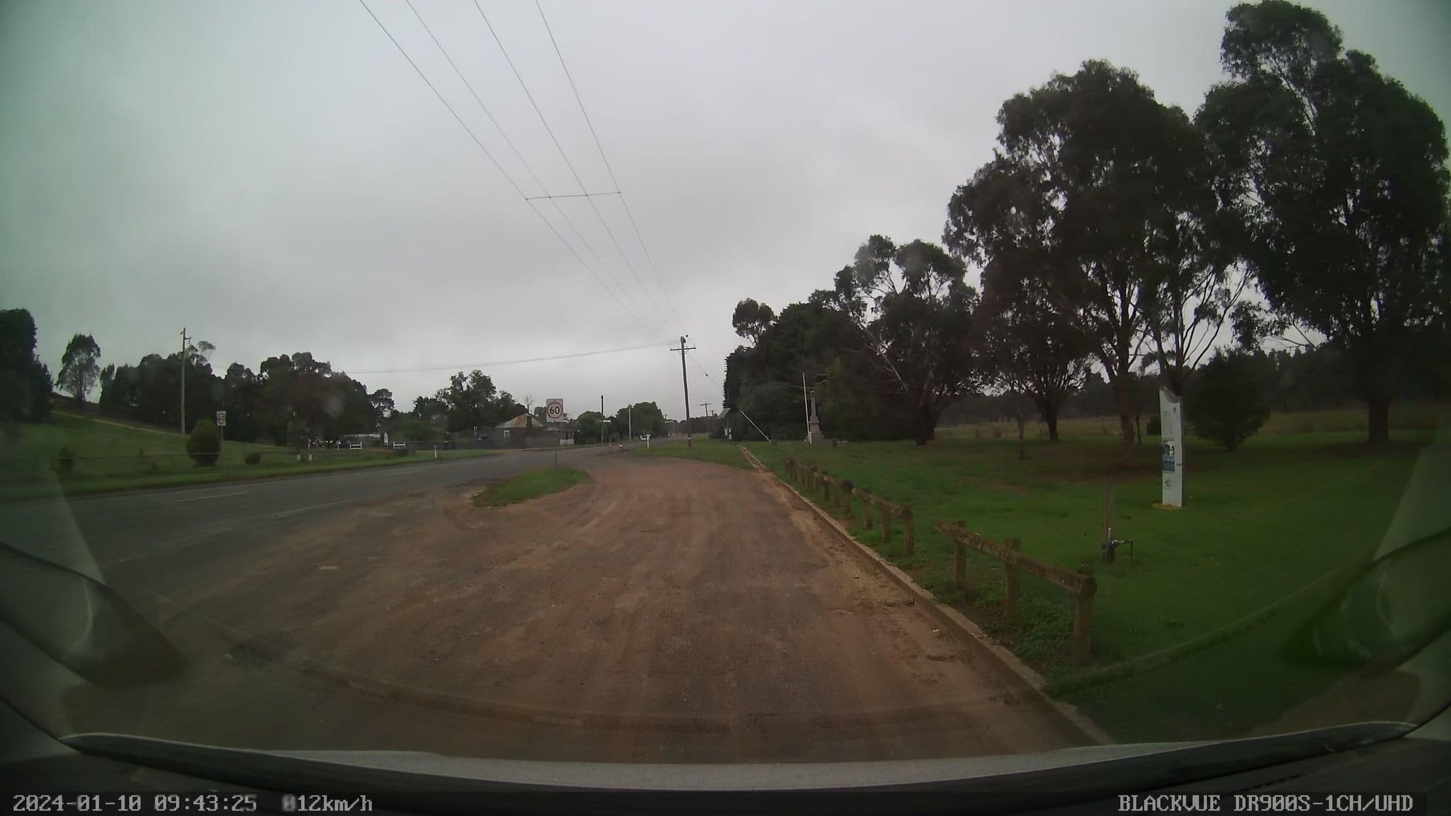 Street view near Wickliffe Rest Area, Mortlake — © bob3bob3 (CC BY-SA · Mapillary)