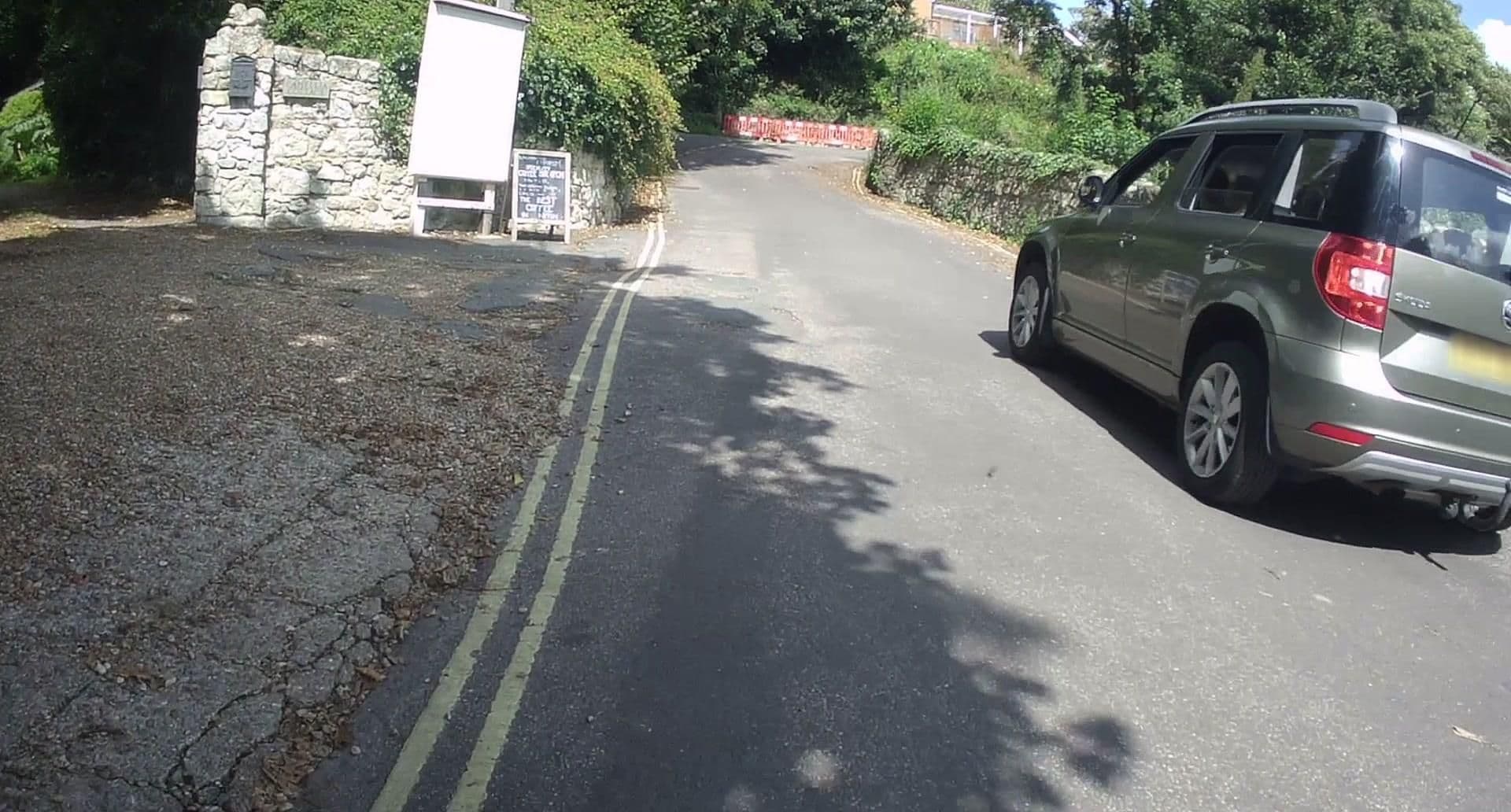 Street view near Buddle Place, Niton — © jpennycook (CC BY-SA · Mapillary)