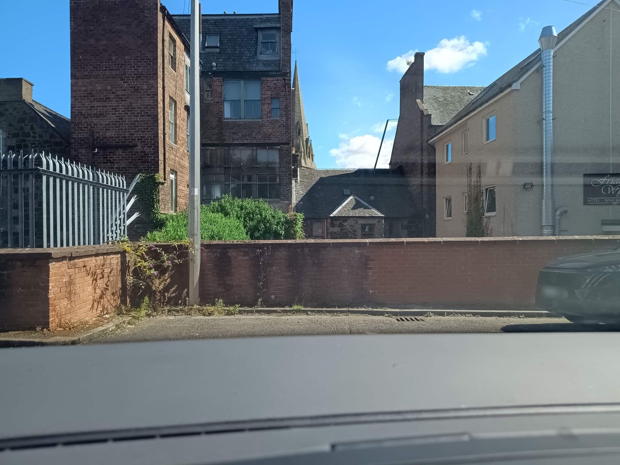 Street view near Friars Wynd, Stirling — © zuse (CC BY-SA · Mapillary)