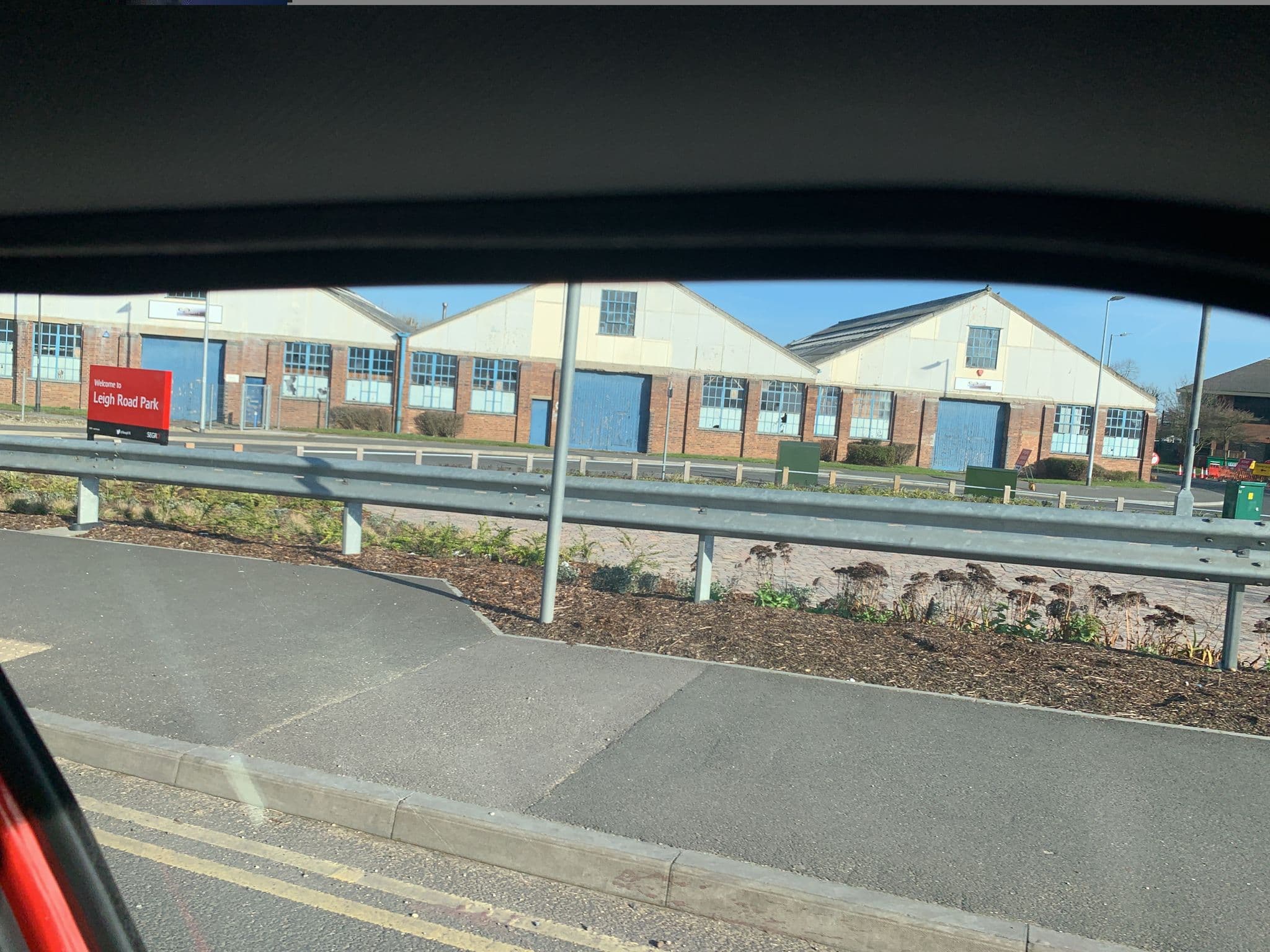 Street view near Premier Inn, Britwell — © gmc (CC BY-SA · Mapillary)