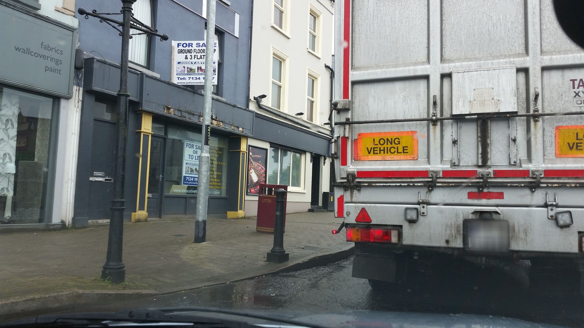 Street view near Iona Inn, Londonderry County Borough — © mcda (CC BY-SA · Mapillary)