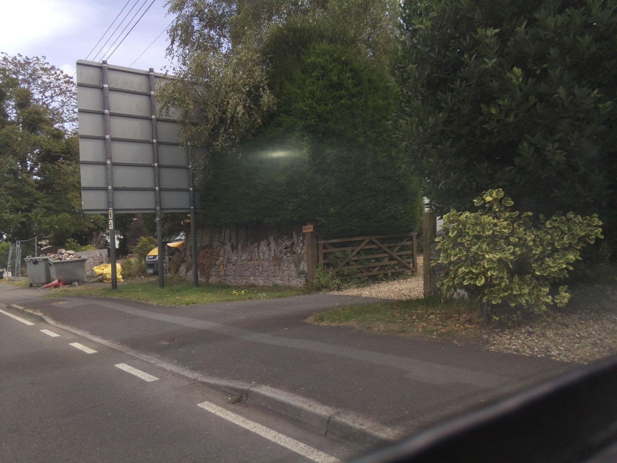 Street view near Winston Manor Hotel, Churchill — © southglos (CC BY-SA · Mapillary)