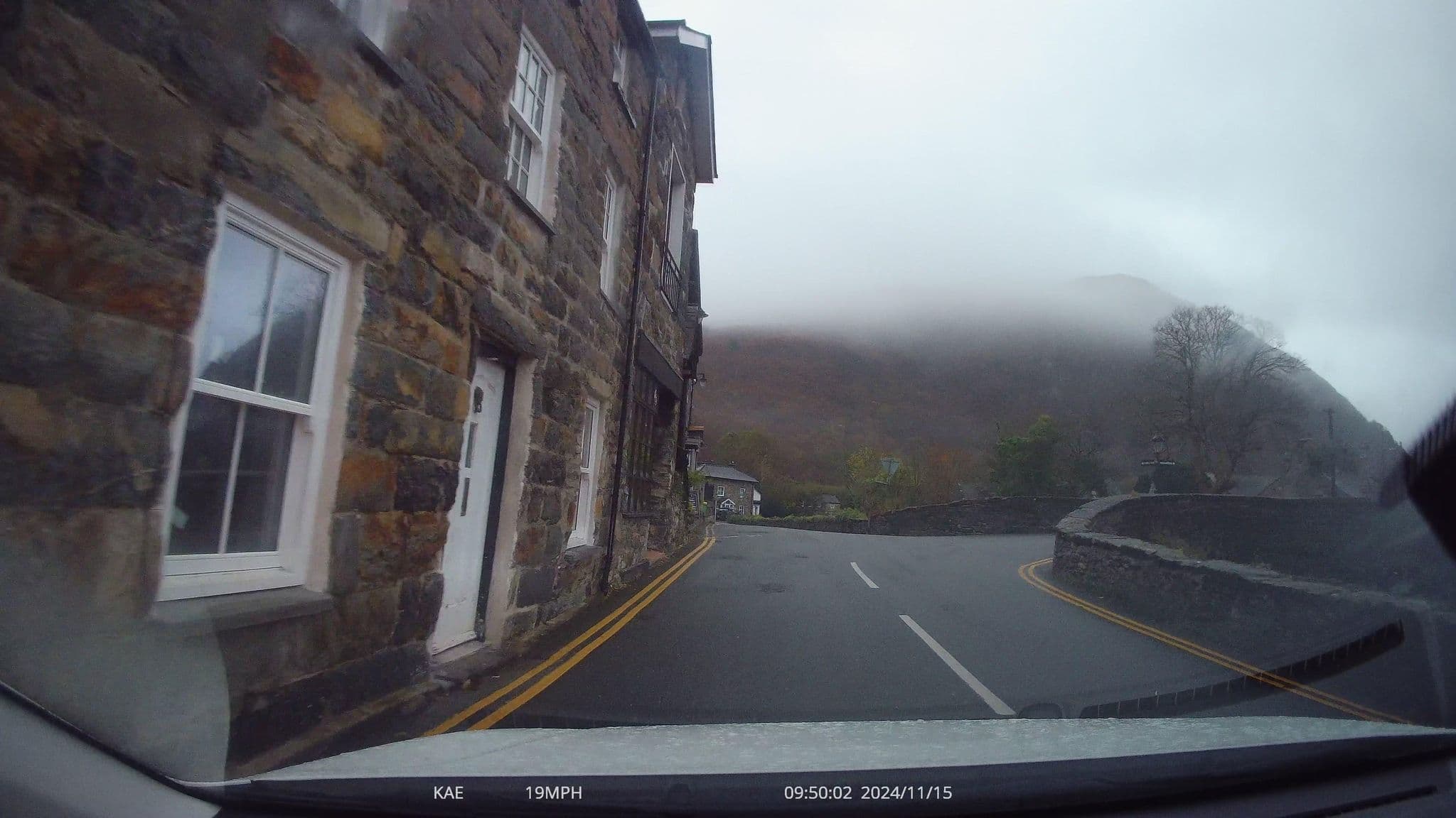 Street view near Plas Gwyn, Penrhyndeudraeth — © lamaar639 (CC BY-SA · Mapillary)