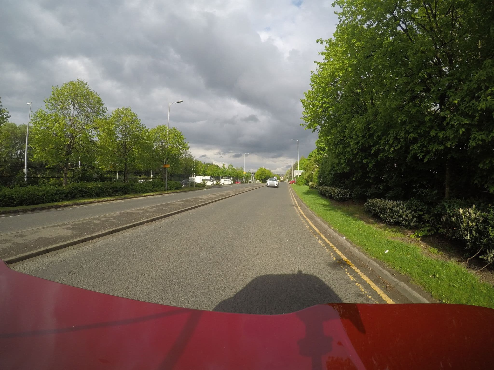 Street view near Courtyard by Marriott, Renfrew — © chrisbeddow (CC BY-SA · Mapillary)