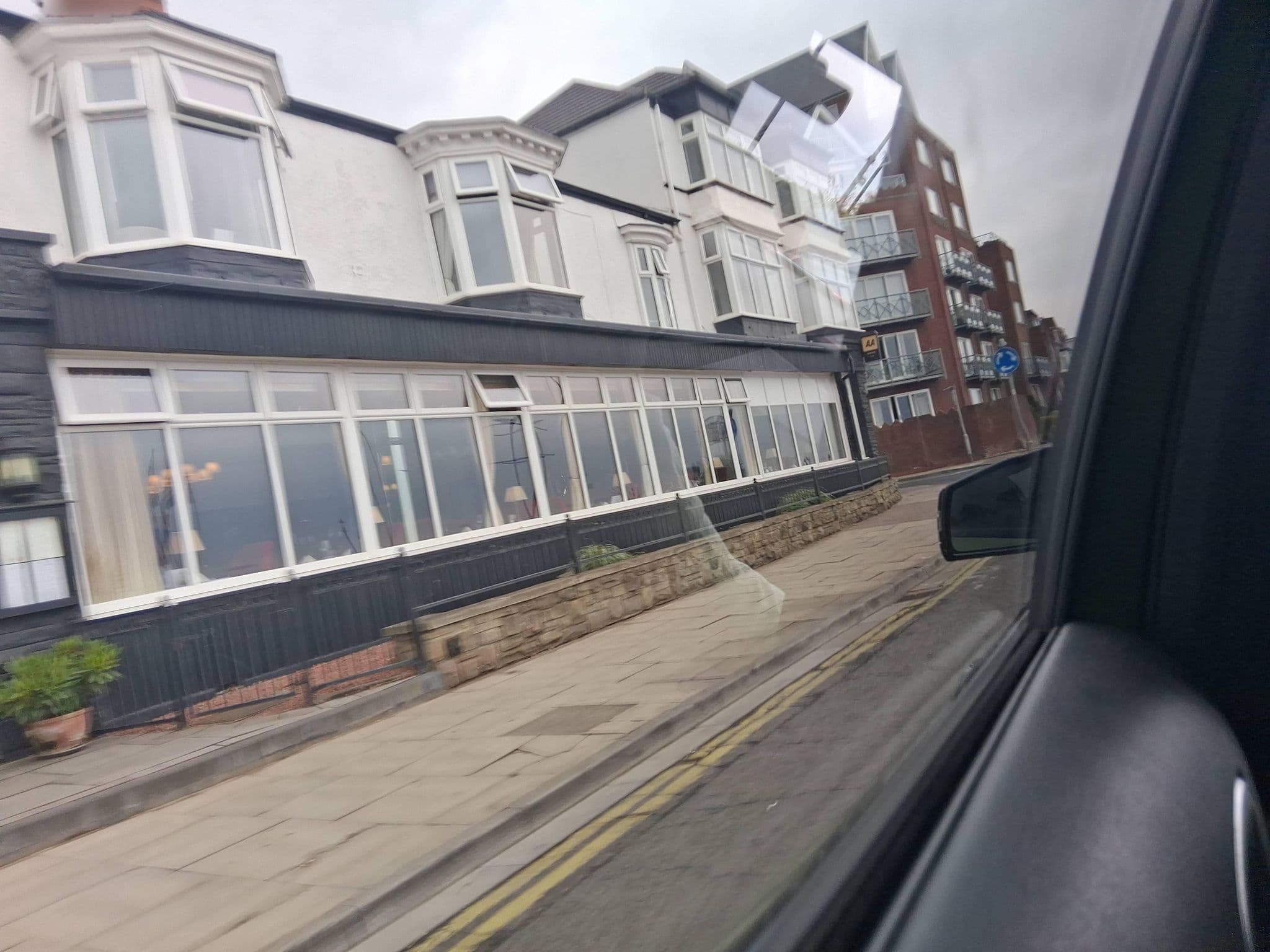 Street view near The Kingsway Hotel, Cleethorpes — © Lapscle (CC BY-SA · Mapillary)
