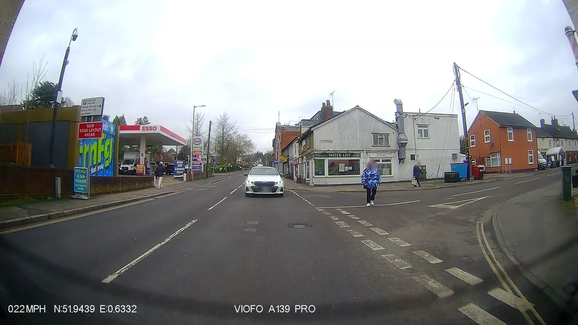 Street view near The Dorington Hotel, Halstead — © IpswichEdits (CC BY-SA · Mapillary)