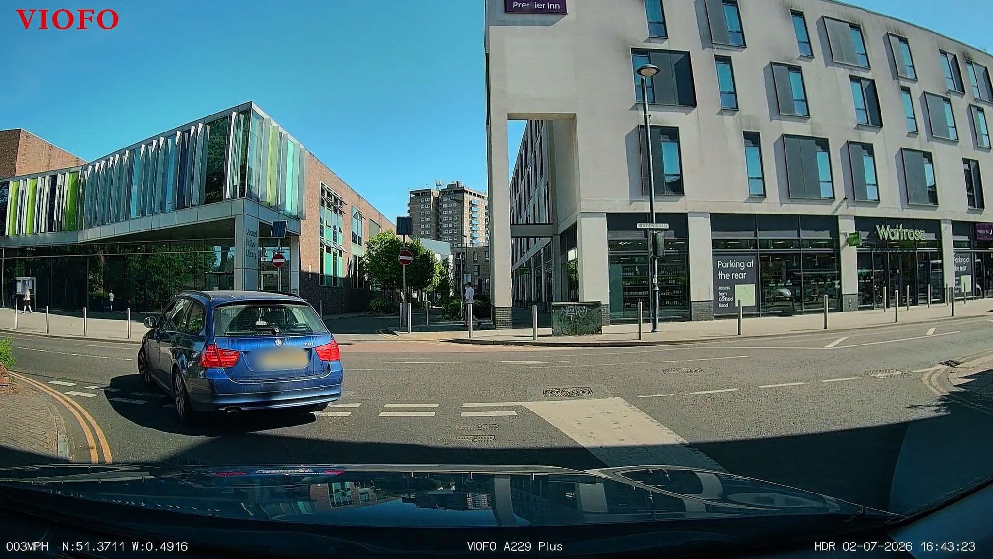 Street view near Premier Inn, Addlestone — © RyanBush (CC BY-SA · Mapillary)