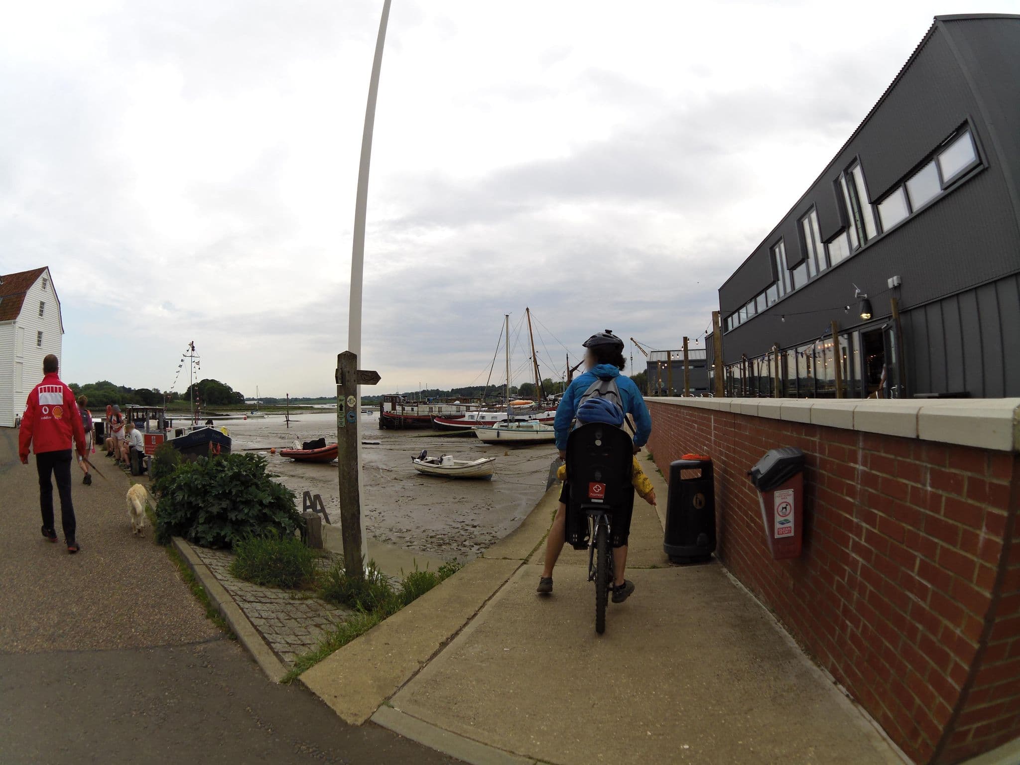 Street view near The Old Granary Cottage, Woodbridge — © smsm1 (CC BY-SA · Mapillary)