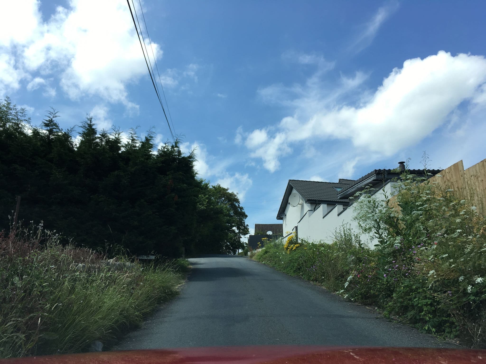 Street view near Milton Hotel, Caerleon — © southglos (CC BY-SA · Mapillary)
