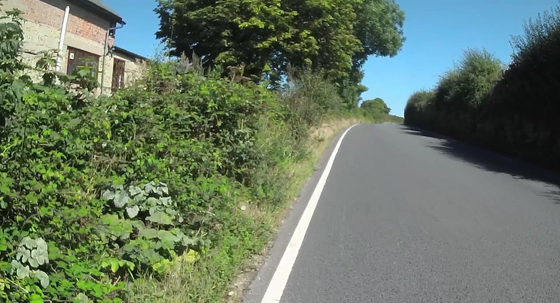Street view near Dean Farm Holidays, Niton — © jpennycook (CC BY-SA · Mapillary)
