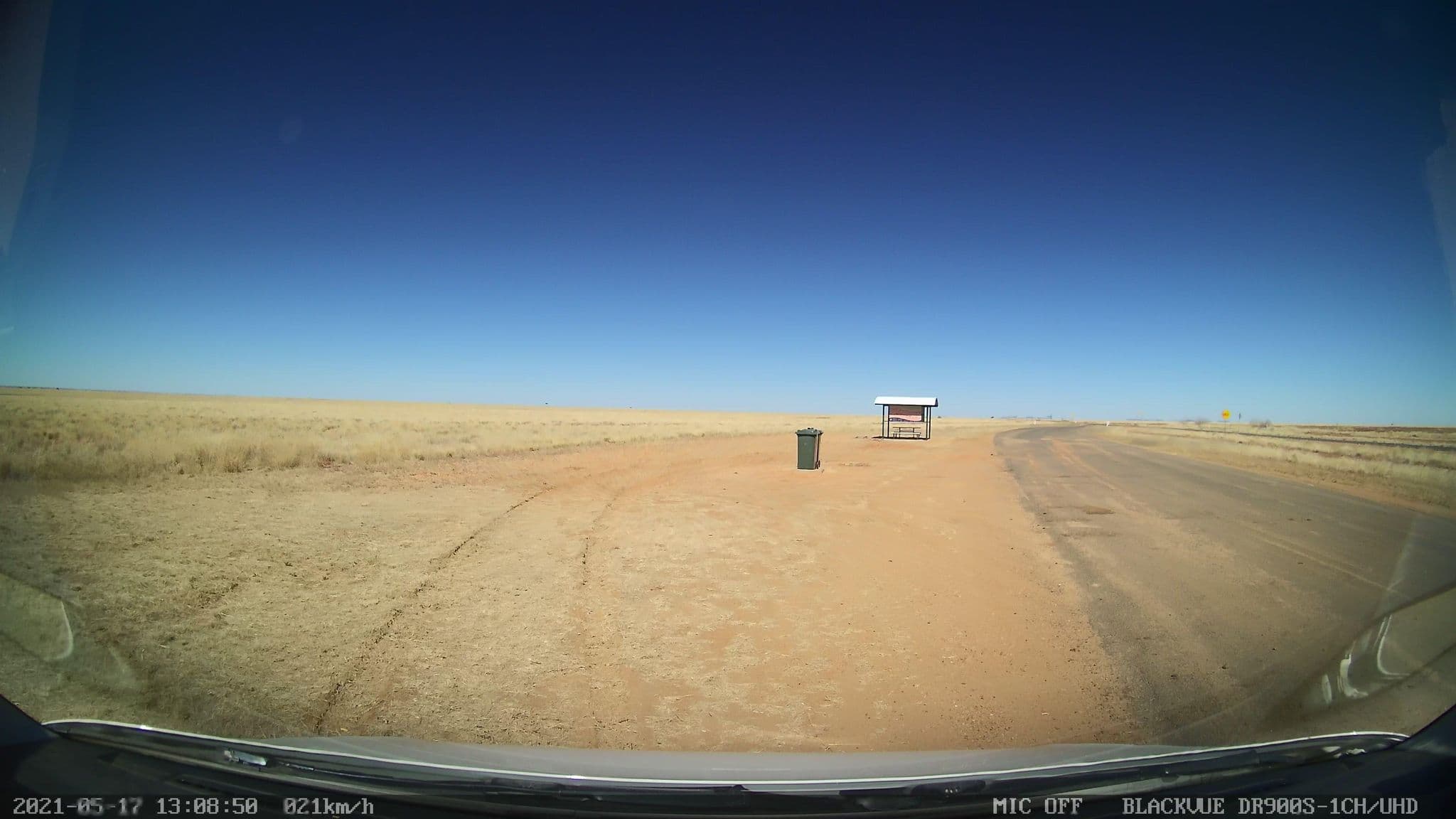 Street view near Isisford Road Rest Area, Longreach — © bob3bob3 (CC BY-SA · Mapillary)