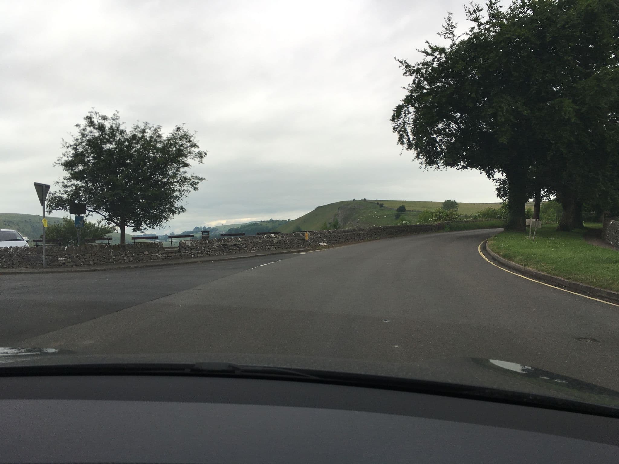 Street view near Monsal Head Hotel, Bakewell — © julianlb (CC BY-SA · Mapillary)