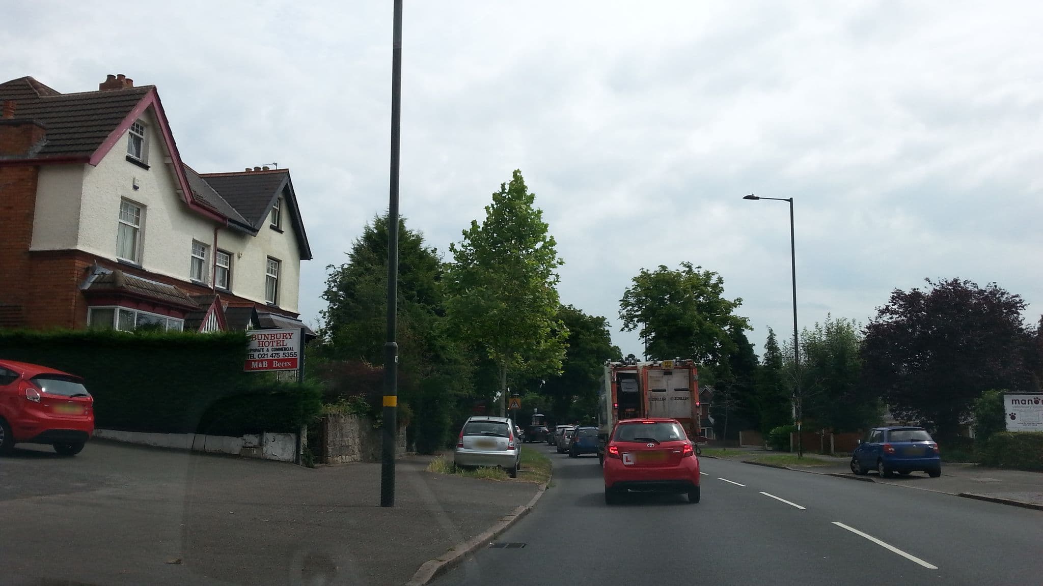 Street view near Belgrade Hotel, Bartley Green — © adam2 (CC BY-SA · Mapillary)